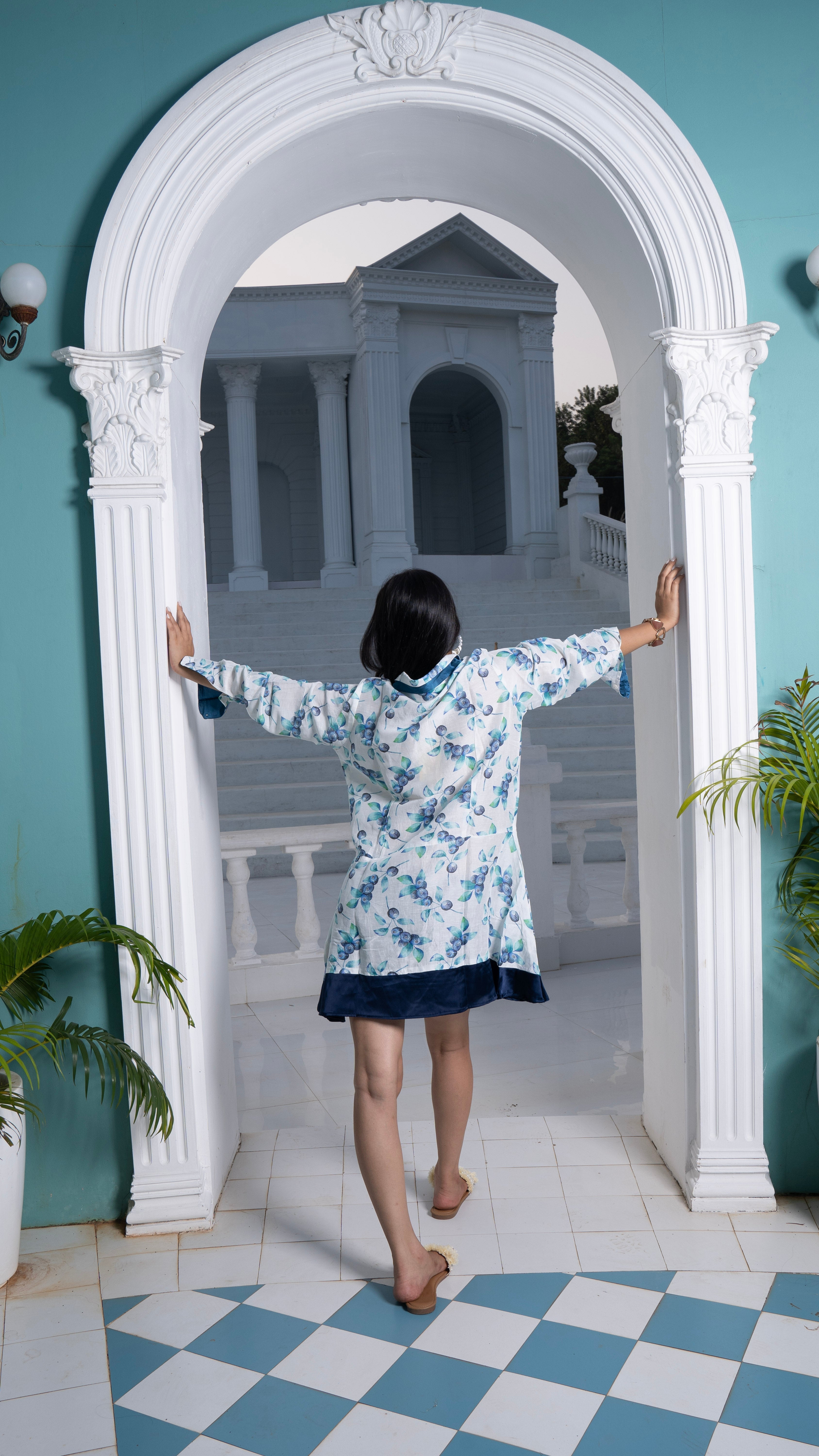 Noroke Sustainable fabric | Mushroom Bemberg Double Collar Tunic Dress - White Blue | Grocsy