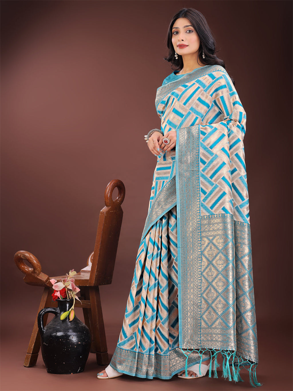 Shree Shyam Fashion Elegant Sea Green & Cream Linen Saree with Geometric Design and Zari Border - Festive & Party Wear | Grocsy