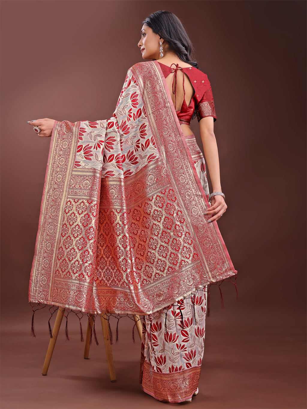 Shree Shyam Fashion Stunning Beige & Red Linen Saree with Floral Print and Rich Zari Pallu - Festive & Traditional Wear | Grocsy