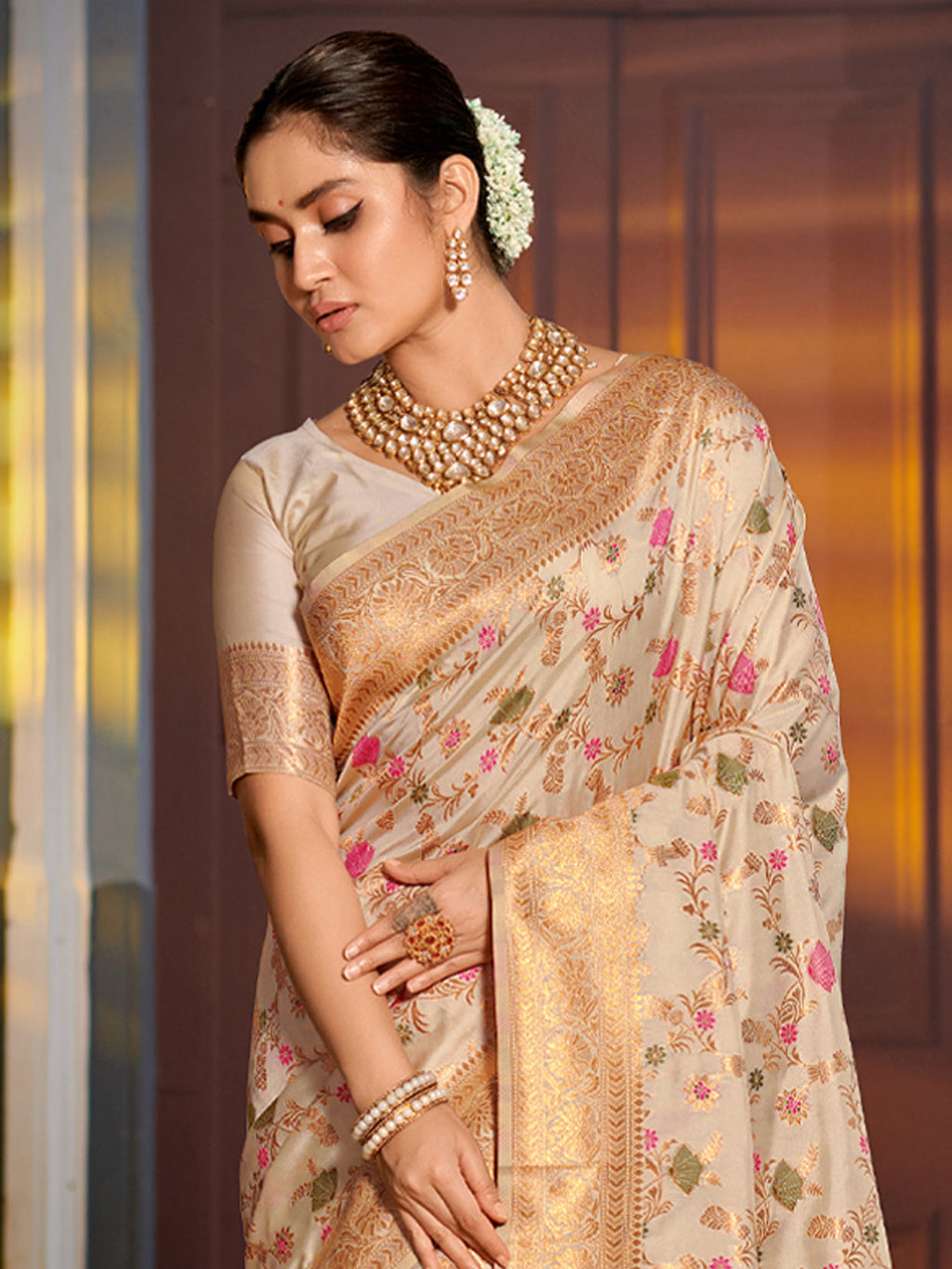 Shree Shyam Fashion Graceful White Banarasi Silk Saree with Golden Zari Woven Border & Floral Jaal - Wedding & Festive Wear | Grocsy