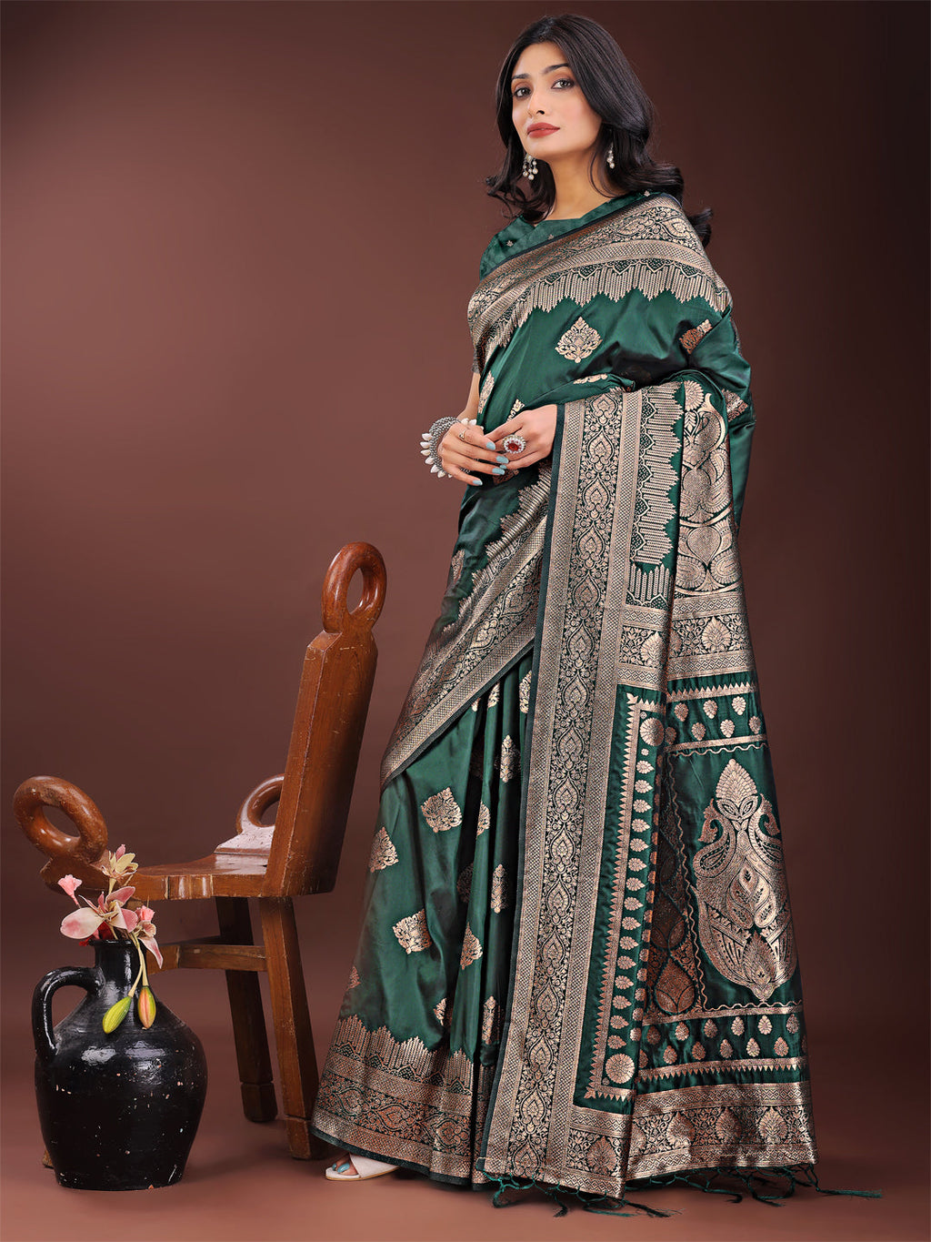 Shree Shyam Fashion Graceful Green Banarasi Silk Saree with Silver Zari - Perfect Ethnic Wear for Weddings & Festive Moments | Grocsy