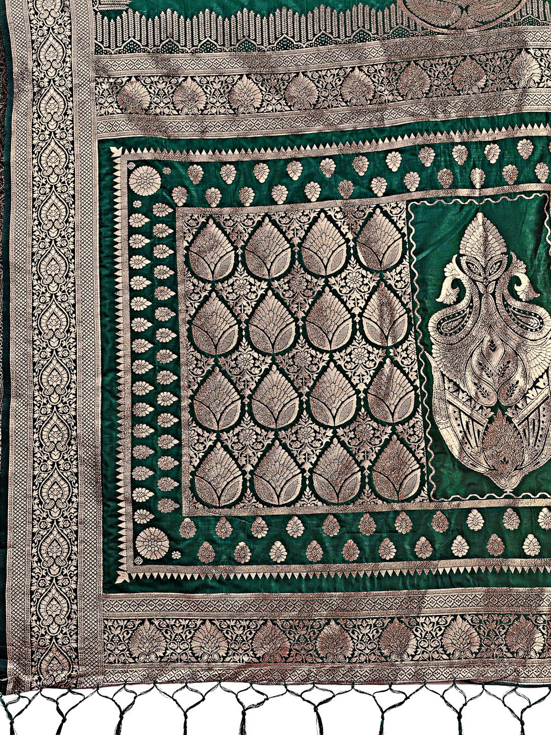Shree Shyam Fashion Graceful Green Banarasi Silk Saree with Silver Zari - Perfect Ethnic Wear for Weddings & Festive Moments | Grocsy