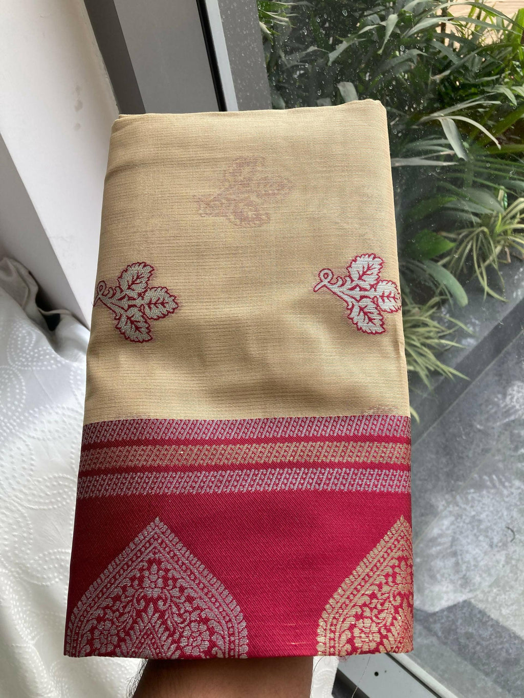 Teeya Creation New Trendy Wedding Wear Banarasi Silk Saree-Cream | Grocsy