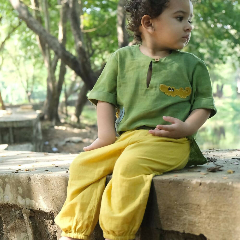 Mhyssa Tick Tock Round Neck Half Sleeve Green T-shirt With Full Length Yellow Pant Set For Kids | Grocsy