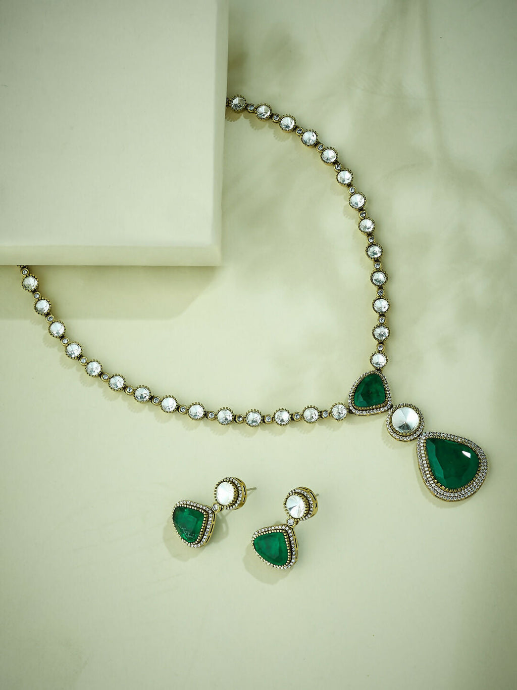 Nuyug 22K Gold-Plated Emerald Stone Centric Kundan Studded Minimal Necklace Set | Grocsy