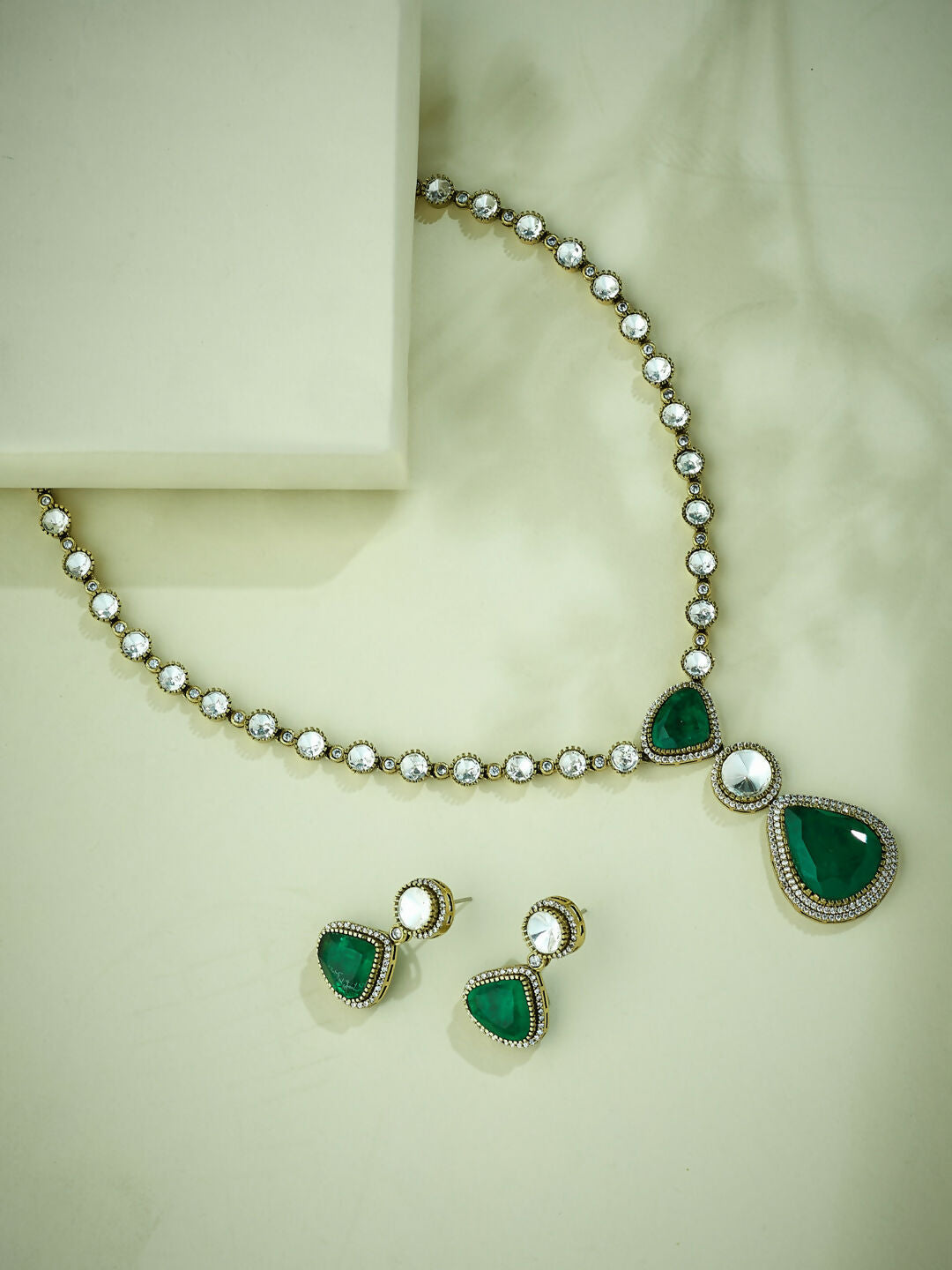 Nuyug 22K Gold-Plated Emerald Stone Centric Kundan Studded Minimal Necklace Set | Grocsy