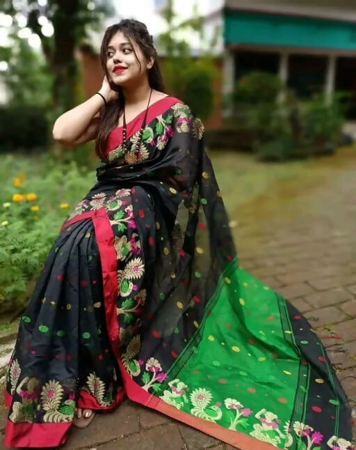 Exclusive Collection Black Beautiful Handloom Silk Cotton Saree | Grocsy