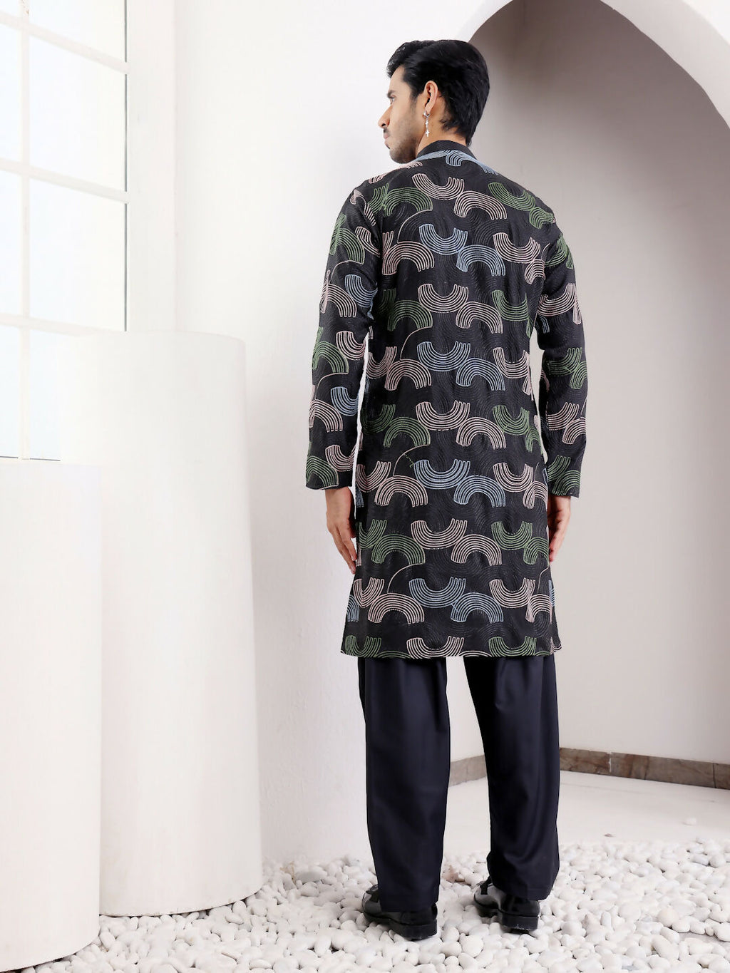 Black Linen Designer Embroidery Work Men's Rajwadi Kurta Set - Mahotsav | Grocsy