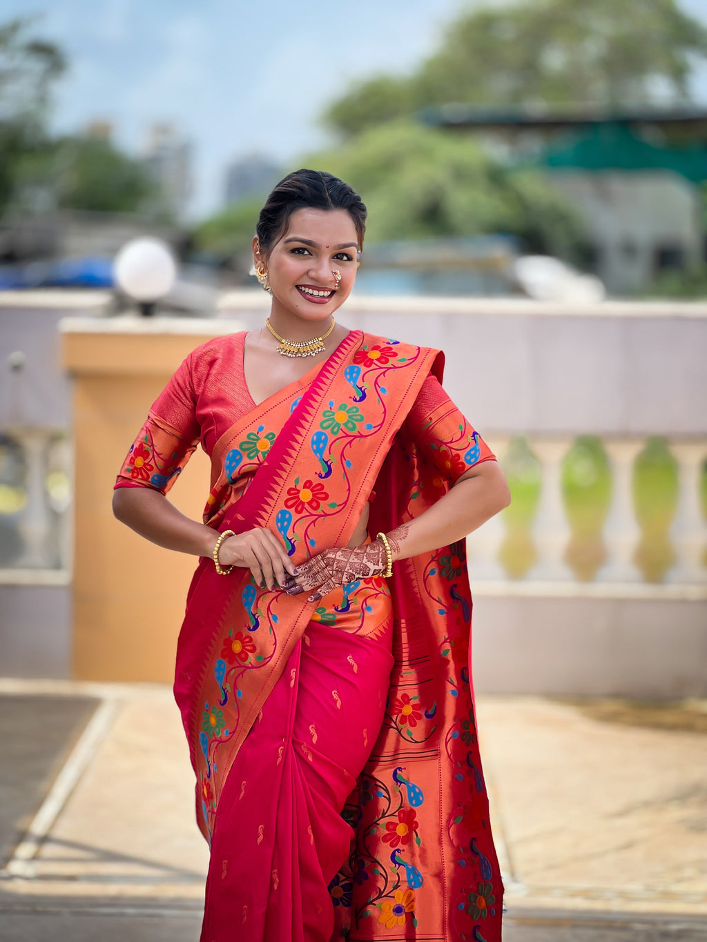 Vedant Vastram Soft Litchi Silk Paithani Jacquard Saree - Pink | Grocsy