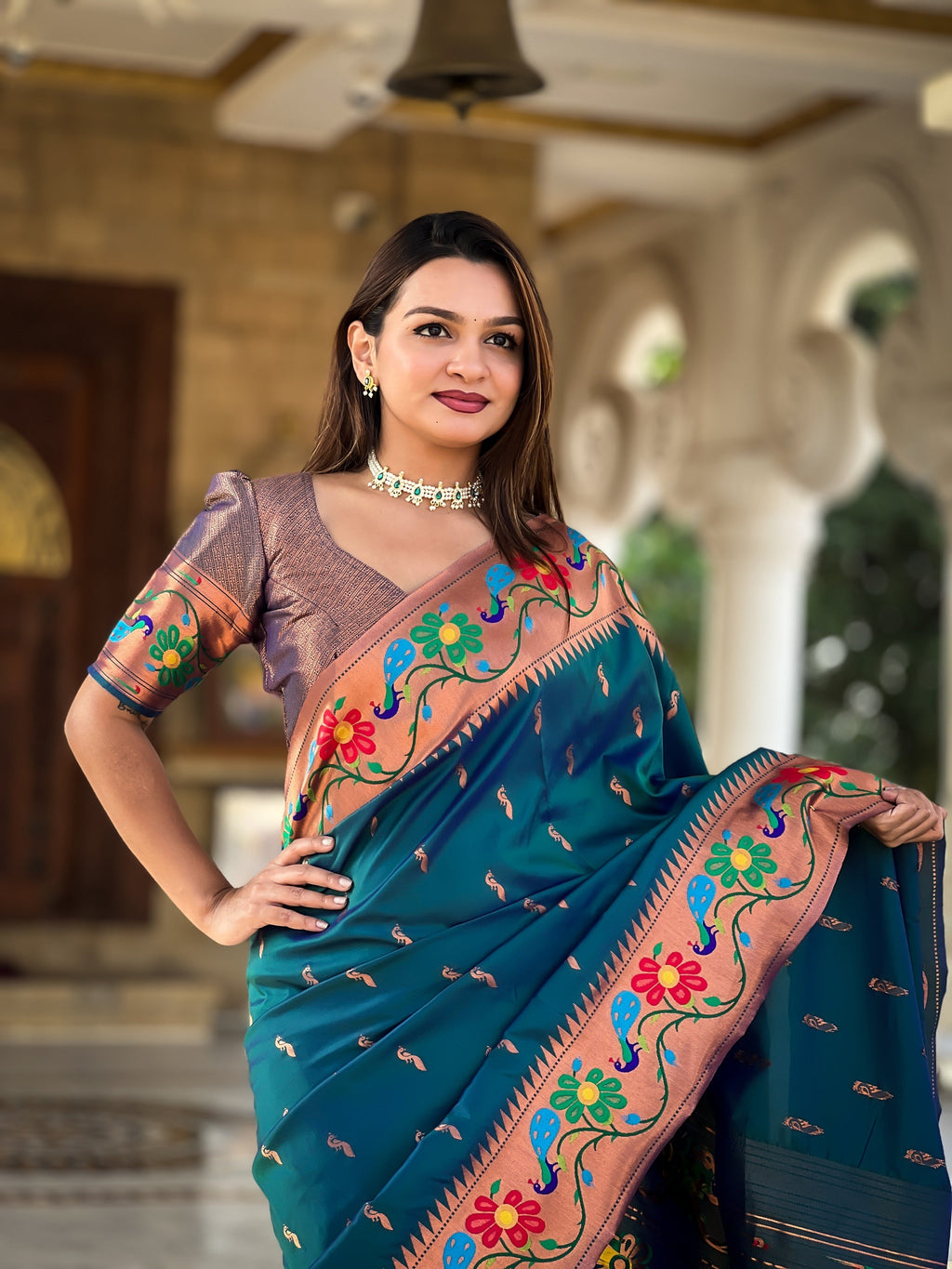 Vedant Vastram Soft Litchi Silk Paithani Jacquard Saree - Rama | Grocsy