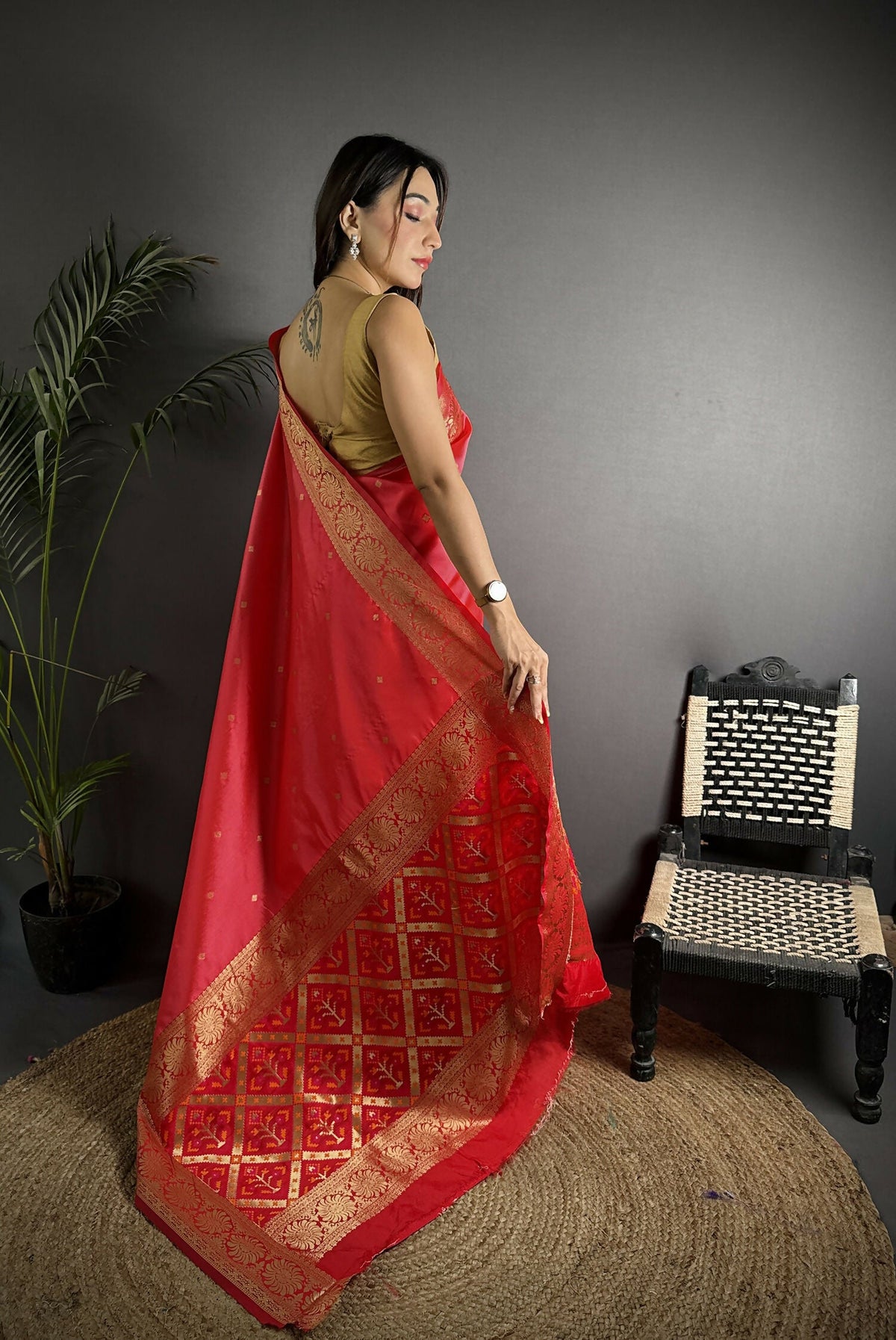 Joban Fashion Red Banarasi Cotton Silk Woven Saree | Grocsy