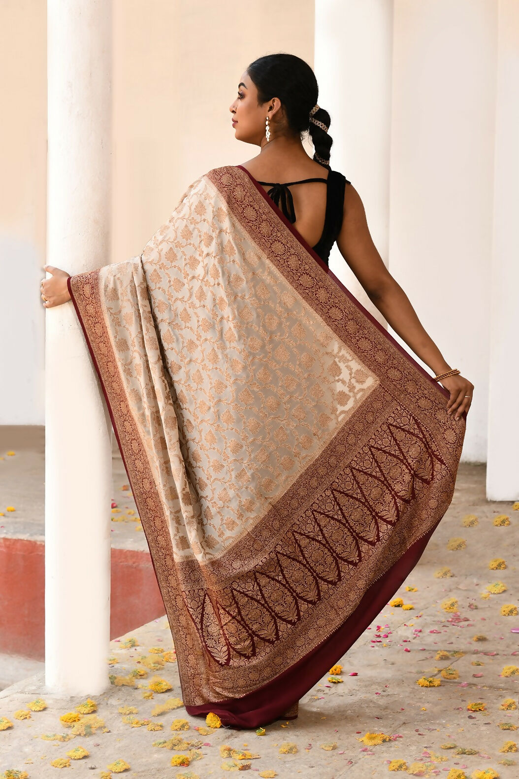 Joban Fashion Crème Crepe Chiffon Pure Handloom Banarasi Silk Saree | Grocsy
