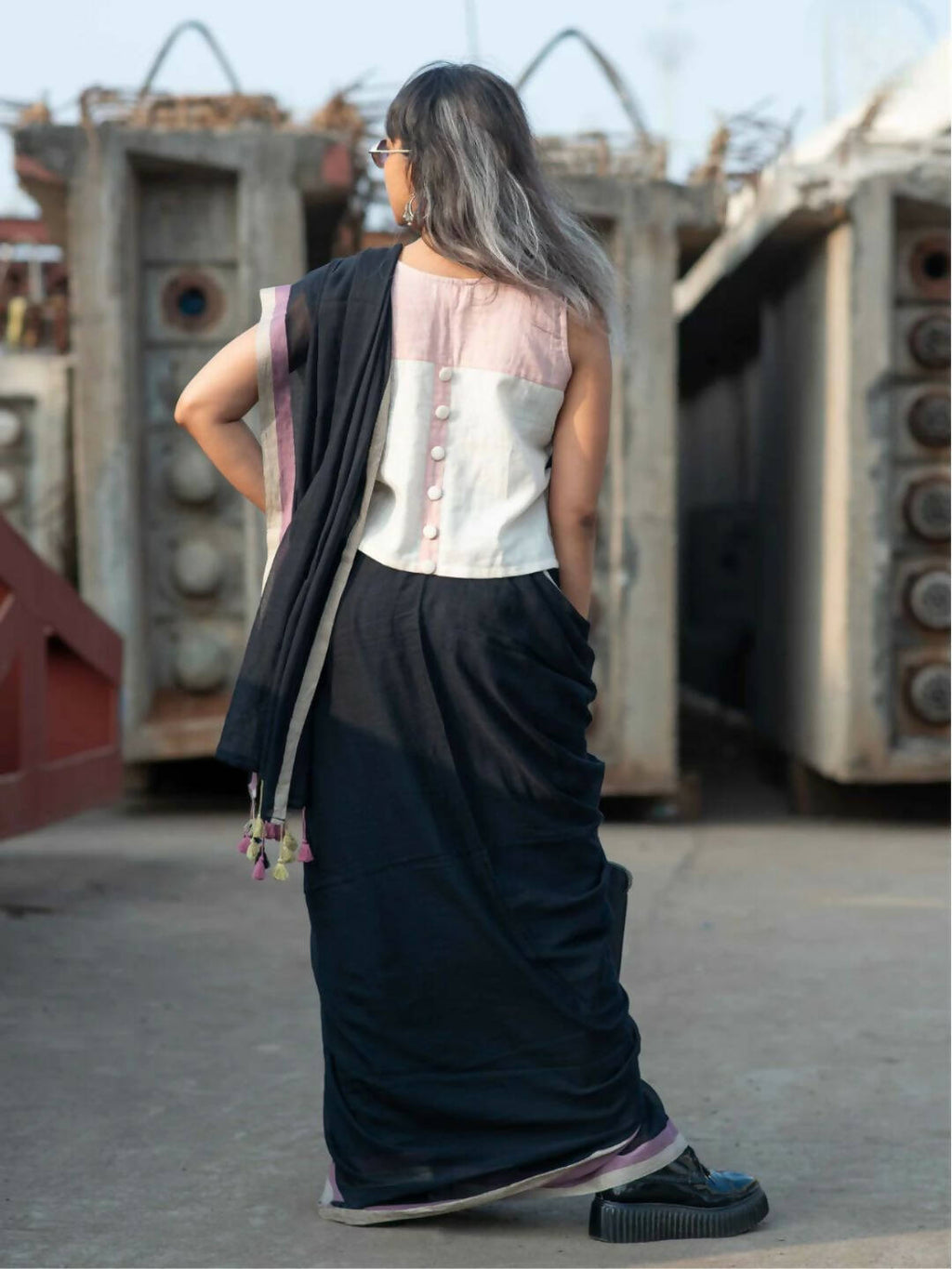Suta Black Solid Mul Cotton Saree | Grocsy
