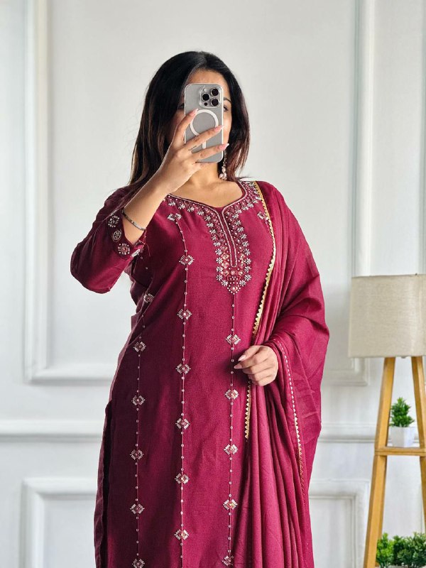 Prazu Fashion Maroon Georgette Embroidered Salwar Suit | Grocsy