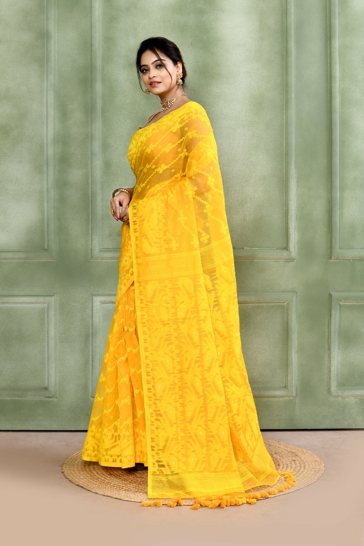 Piyari Fashion Women's Yellow Embellished Cotton Blend Jamdani Saree | Grocsy