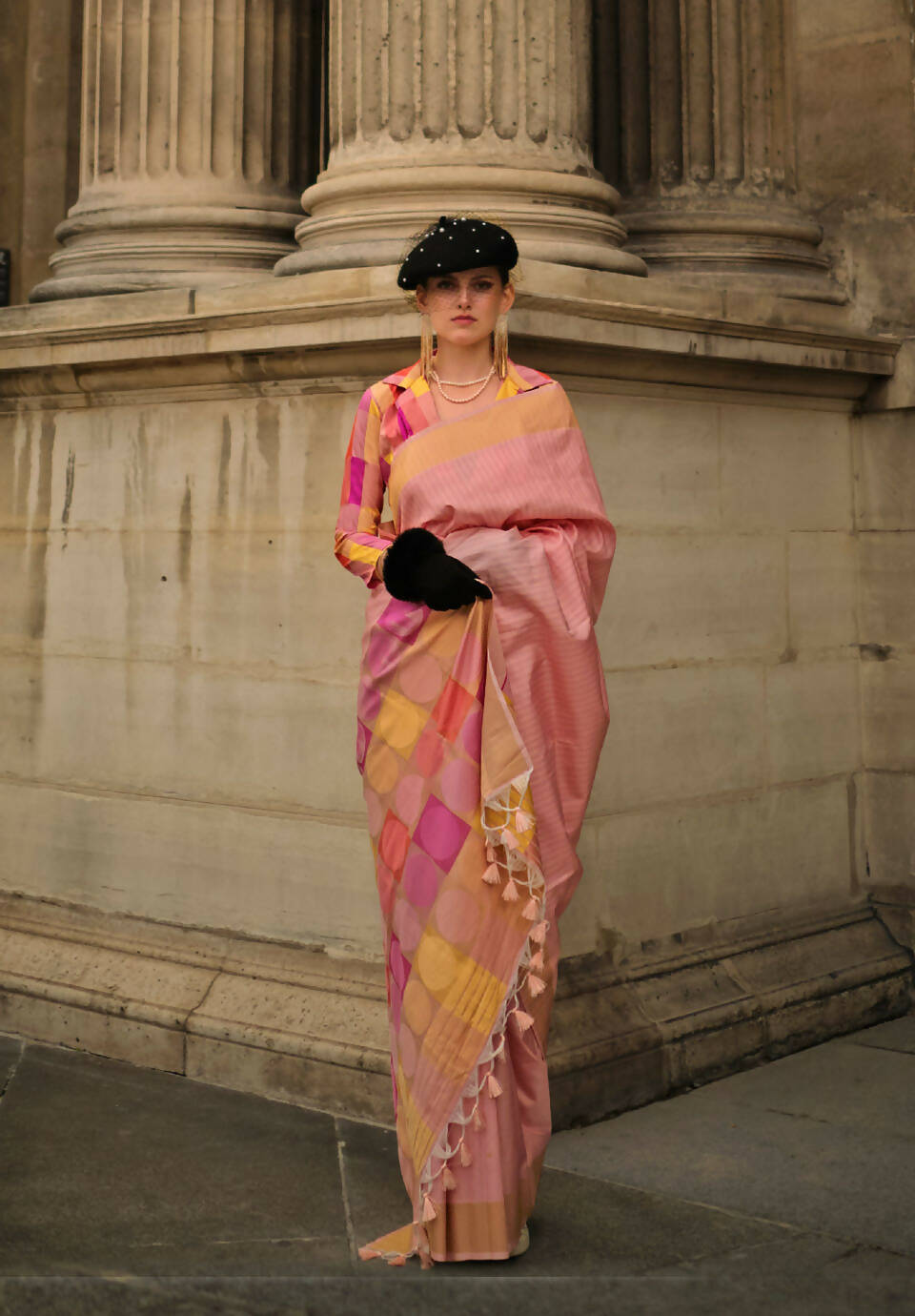 Dahlia Pinksoft Handloom Sik Zari & Thread Work, Contrast Pallu Saree - Rajtex Kube Silk | Grocsy