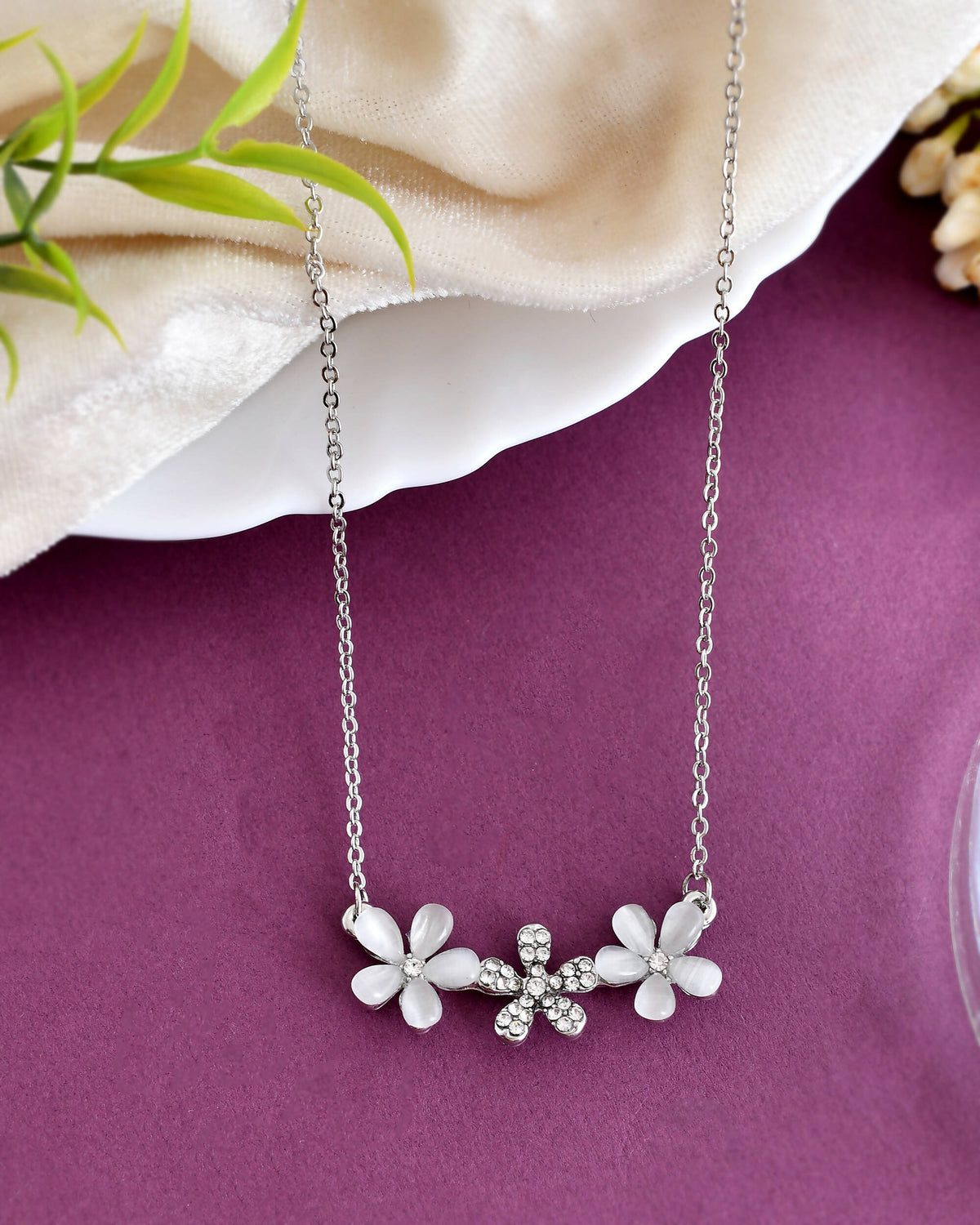 VOJ Women Beads Stainless Steel Sliver-Plated Chain with Star-Shape Pendant