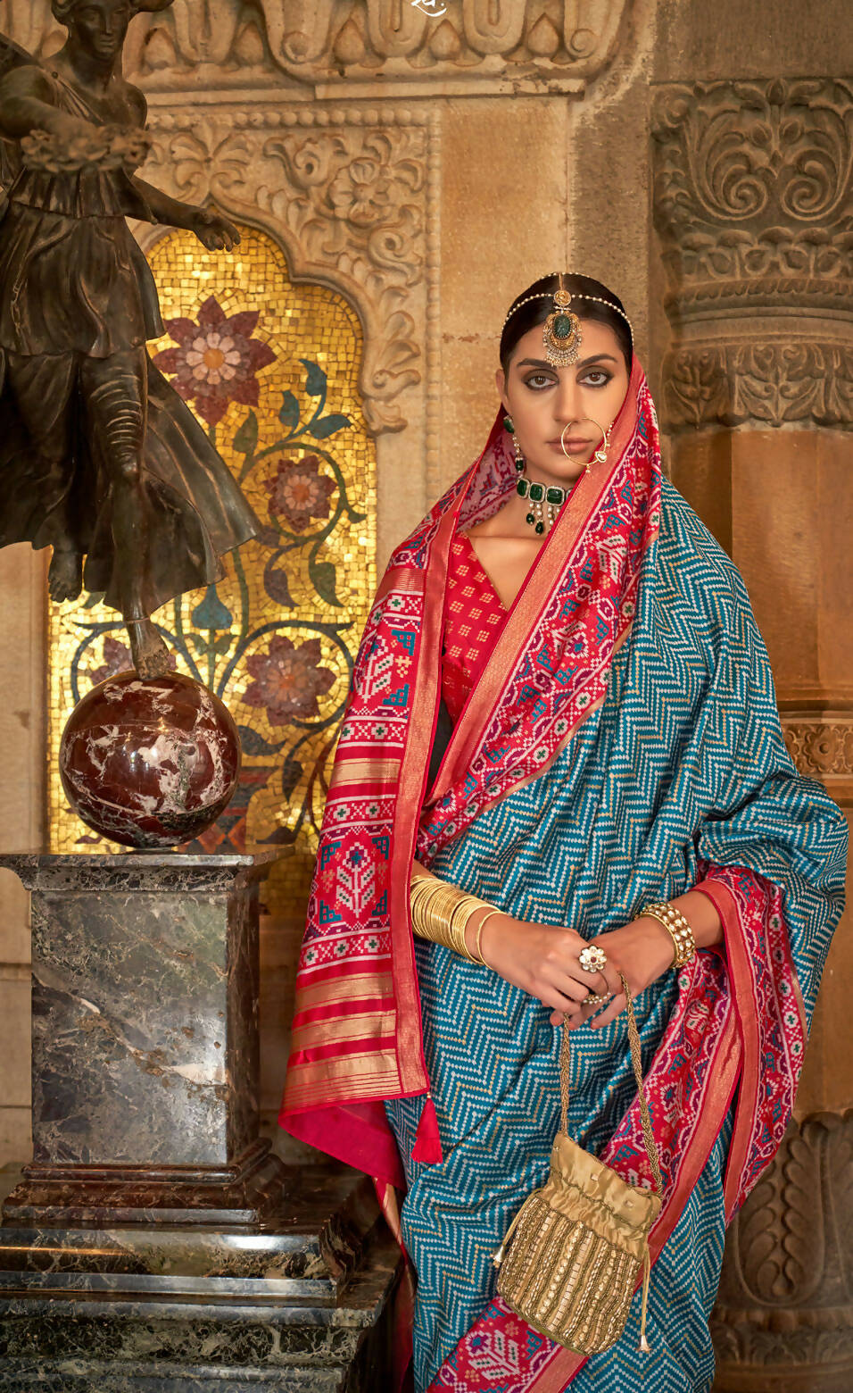 Midnight Blue Banarasi Weaving, Ultra Aqua Finish, Zari Work Banarasi Silk Saree - Rath Kunti | Grocsy