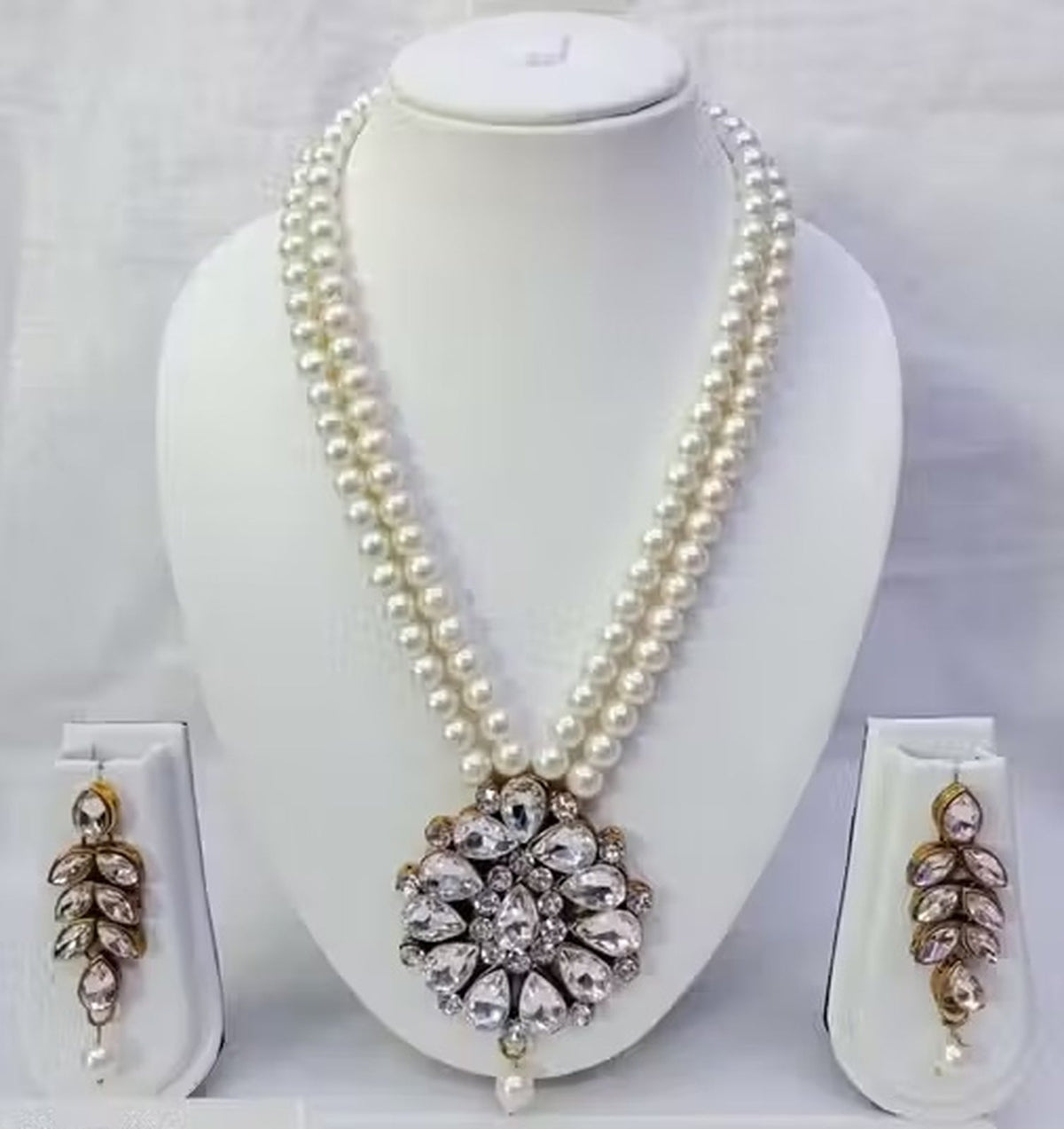 Jewel City Traditional Handcrafted Ethnic White Beaded Necklace Set with Gold-Plated Finish & Studded Stones  | Grocsy