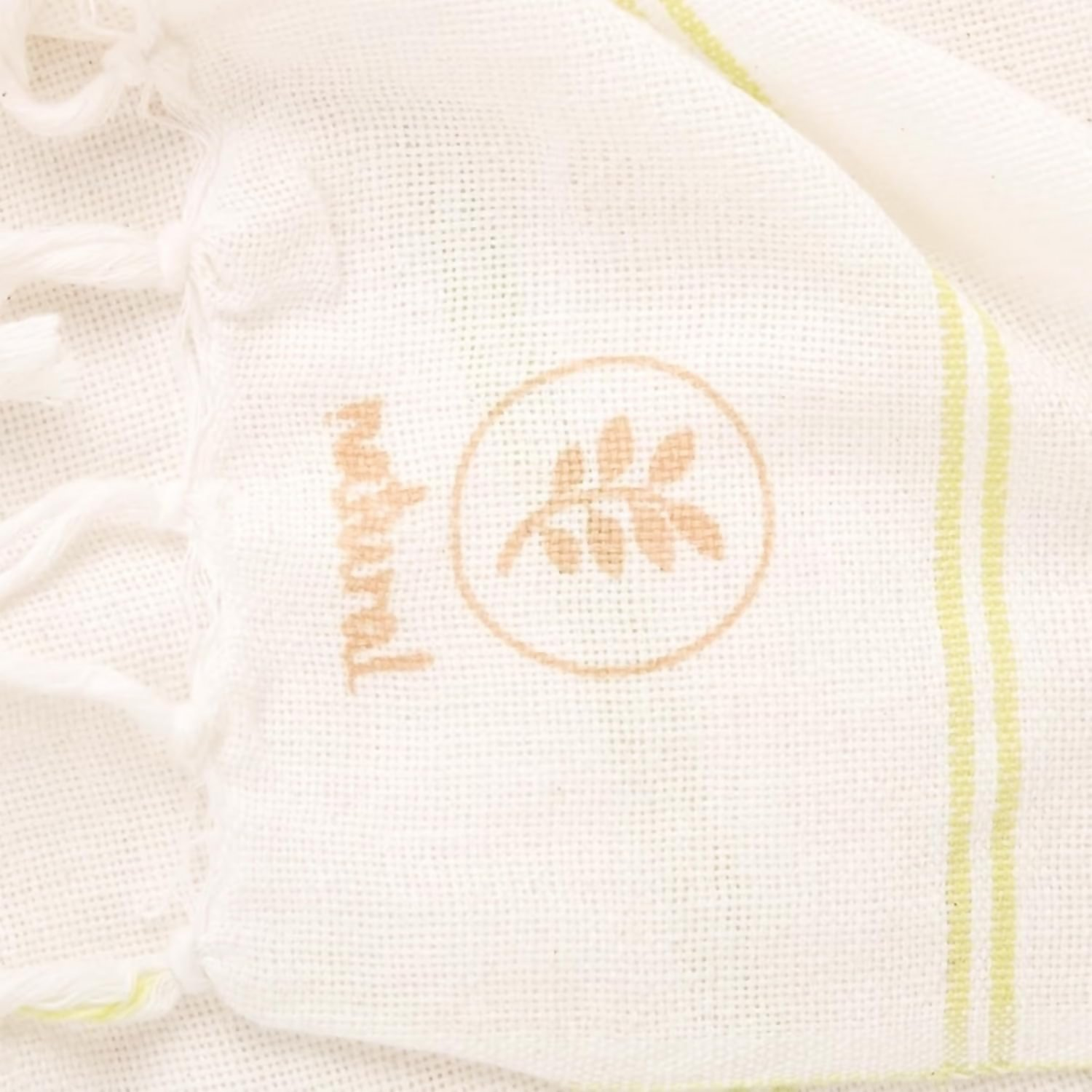 Isha Life Handloom Cotton Bath Towels | Grocsy