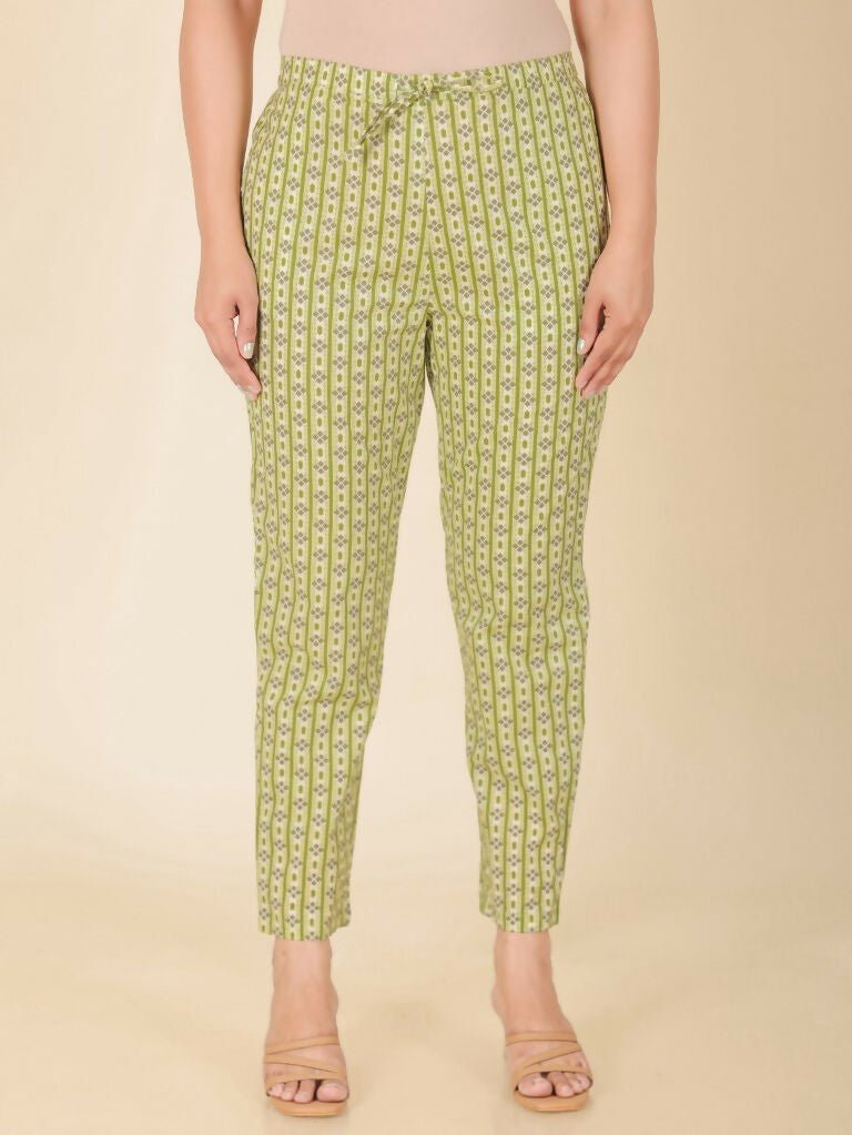 Aramya Straight Soft Cotton Floral Print Women's Kurta Set - Green | Grocsy