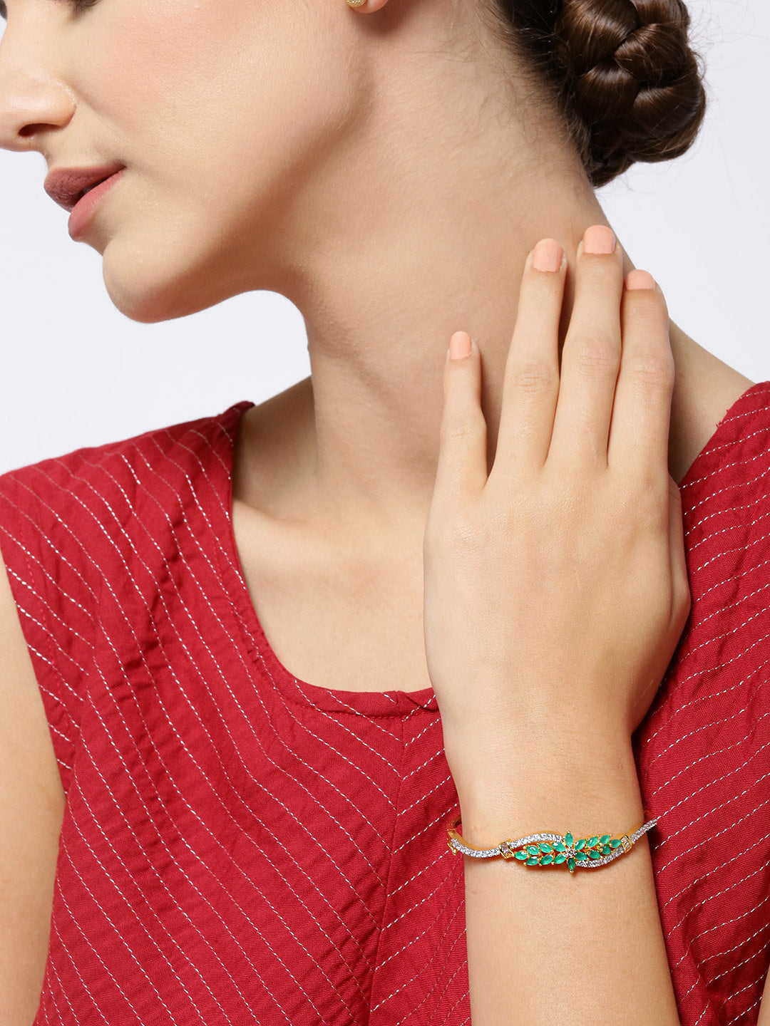 Priyaasi Women Gold-Polished American Diamond and Emerald Studded, Floral Patterned Bracelet in Green Color - Swadesiicart