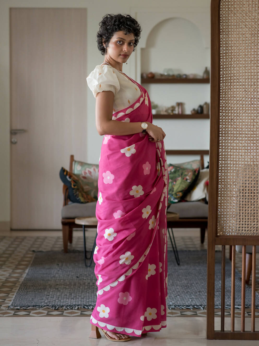 Suta Pink Floral Pure Cotton Saree | Grocsy