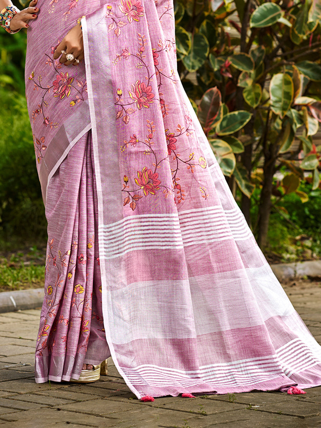 Sangam Prints Onion Pink Linen Woven Work Traditional Saree | Grocsy