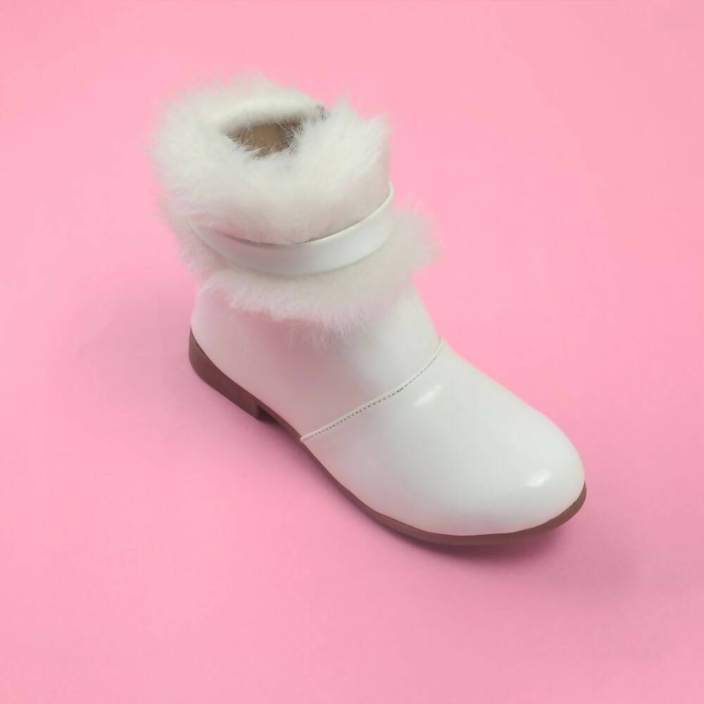Tiny Bugs Girls Faux Fur Detail Winter Boots - White | Grocsy