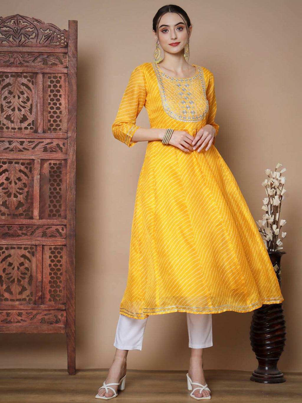 Myshka Women's Yellow Anarkali Kurta & With Dupatta | Grocsy