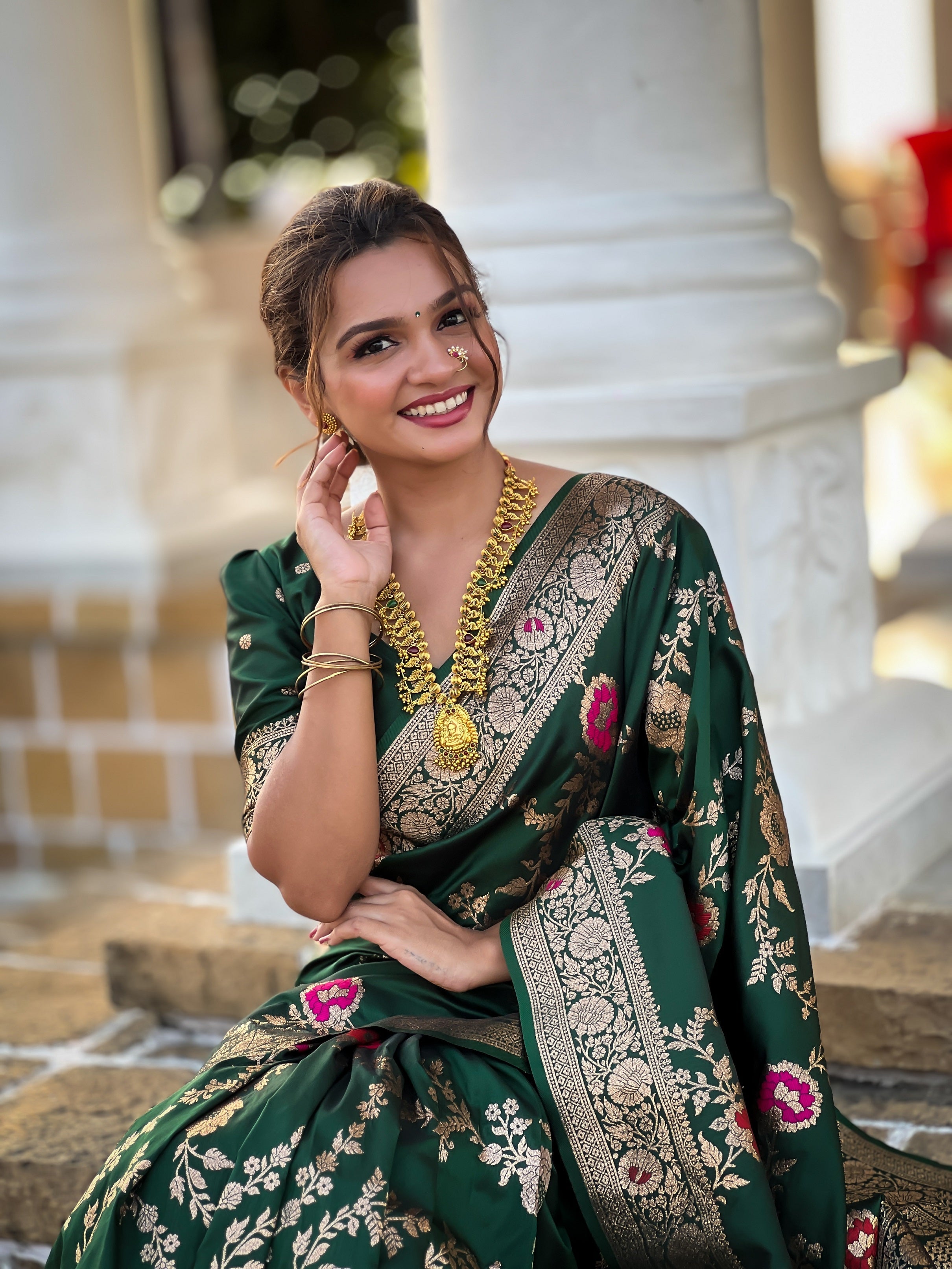 Vedant Vastram Soft Litchi Silk Banarasi Silk Jacquard Saree - Green | Grocsy