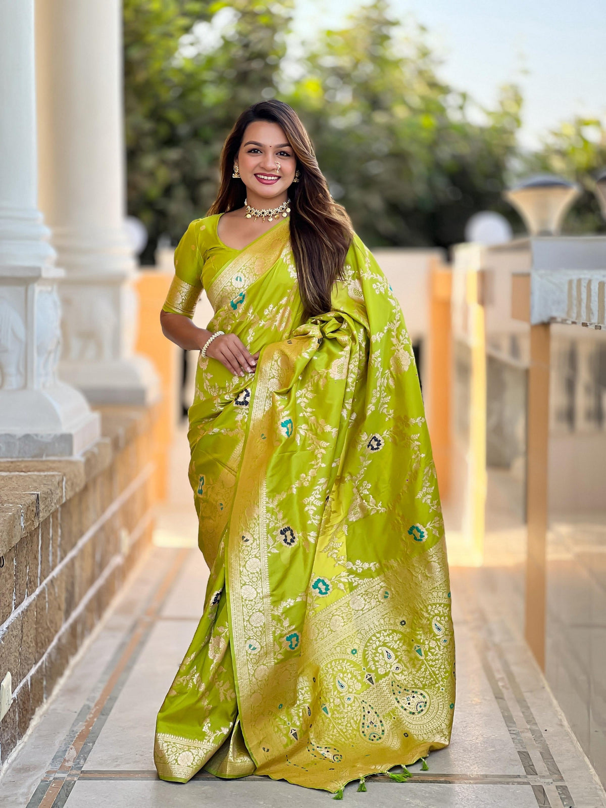 Vedant Vastram Soft Litchi Silk Banarasi Silk Jacquard Saree - Parrot | Grocsy