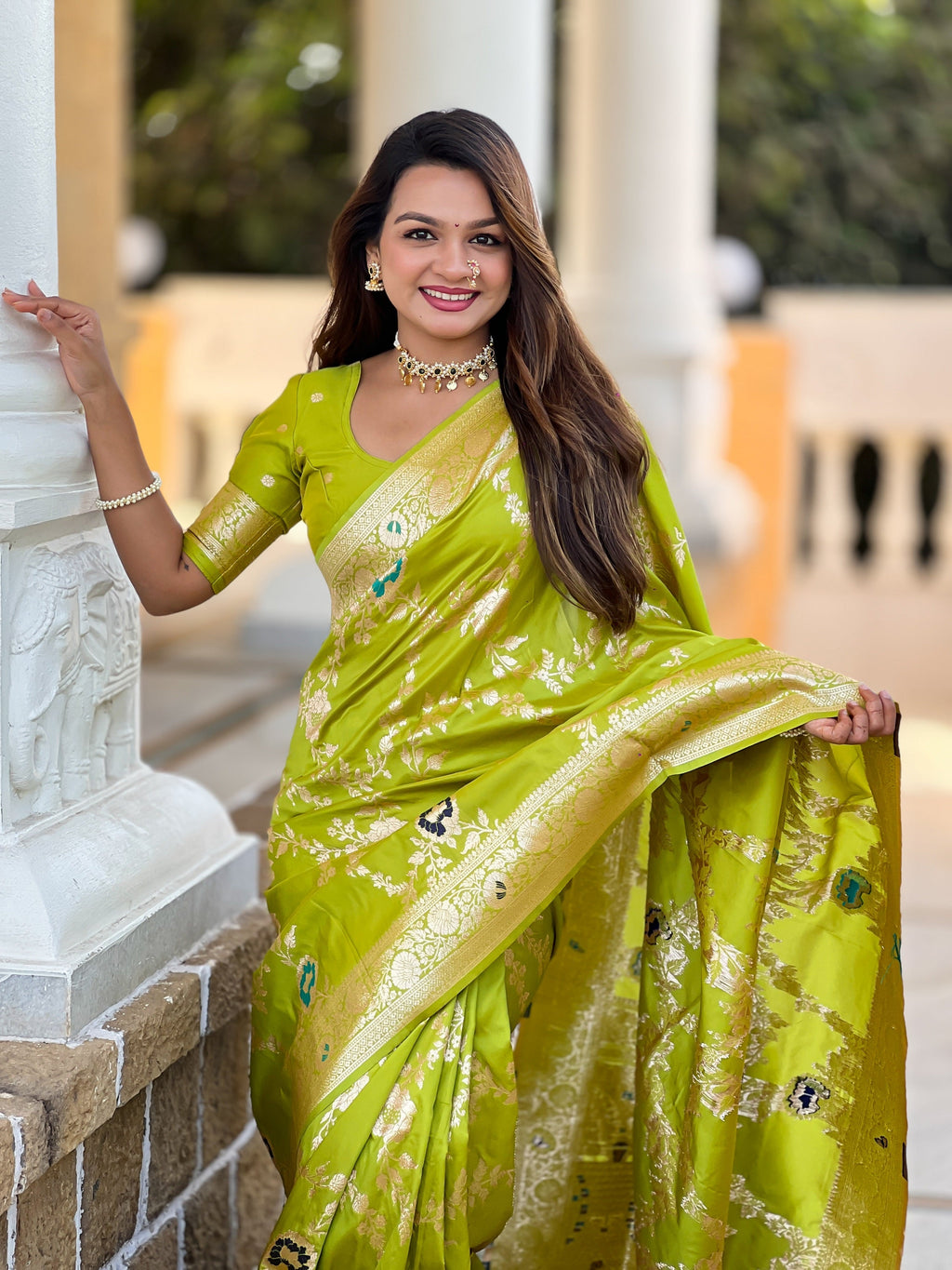 Vedant Vastram Soft Litchi Silk Banarasi Silk Jacquard Saree - Parrot | Grocsy
