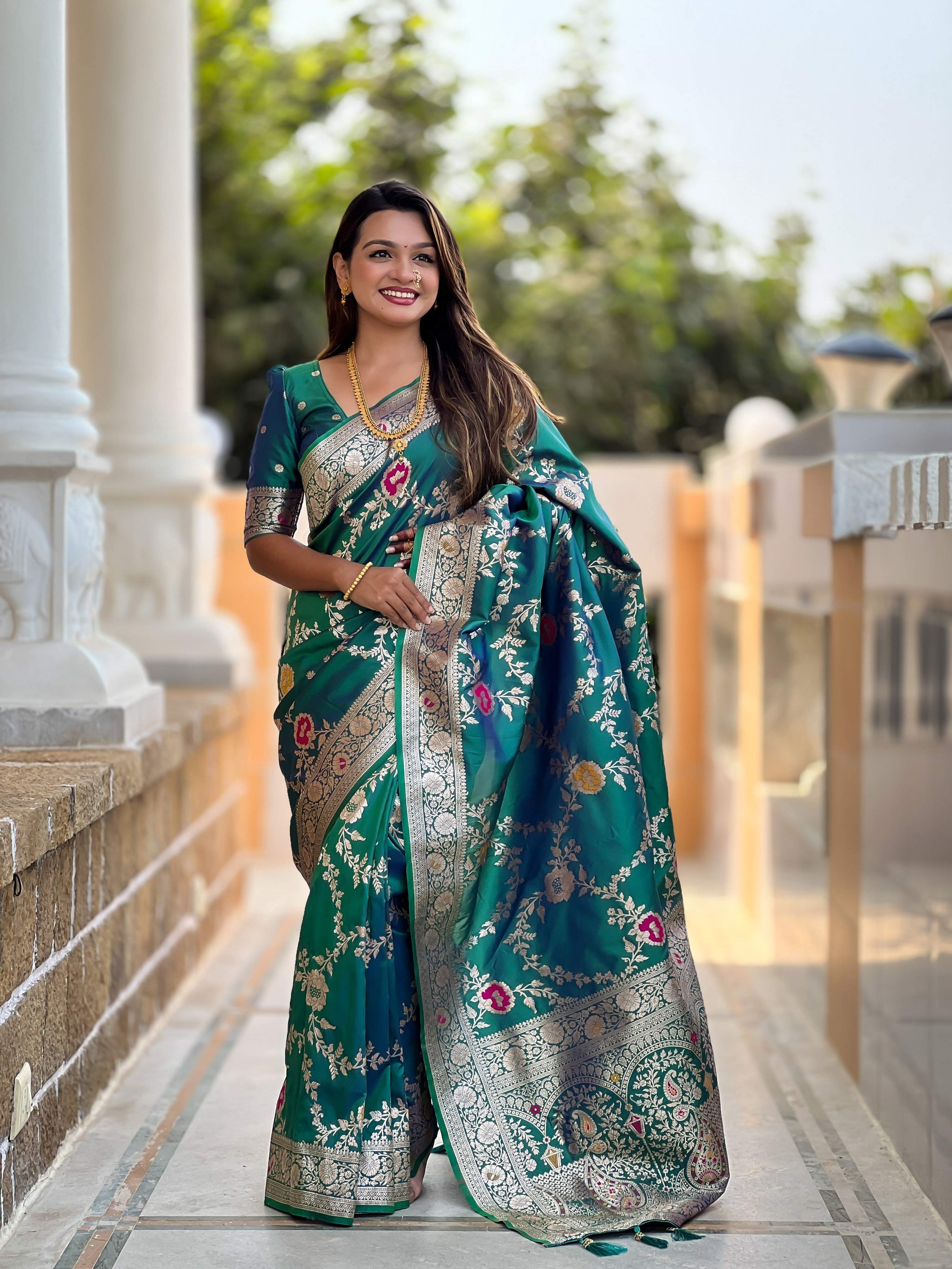 Vedant Vastram Soft Litchi Silk Banarasi Silk Jacquard Saree - Rama | Grocsy