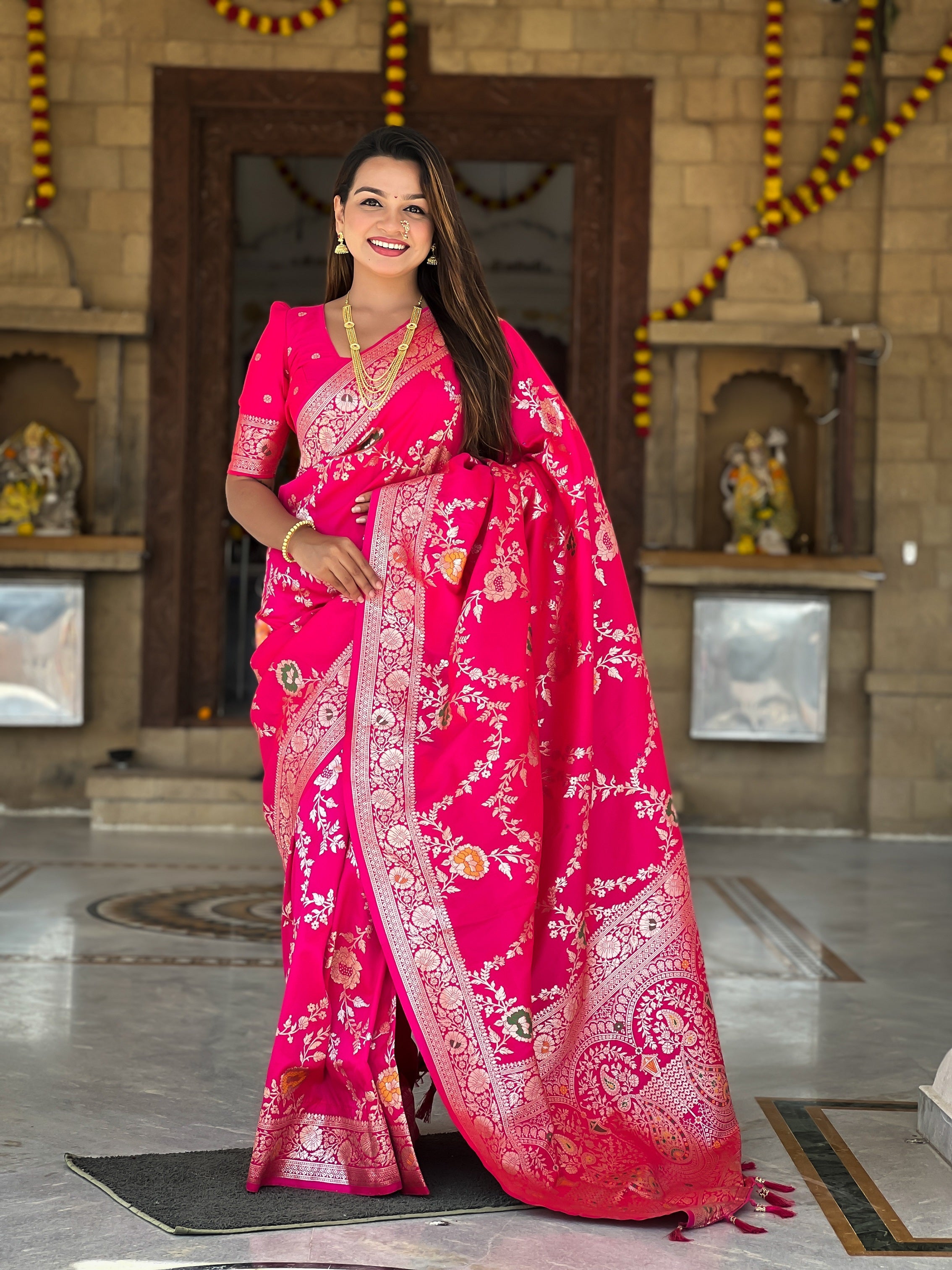 Vedant Vastram Soft Litchi Silk Banarasi Silk Jacquard Saree - Rani | Grocsy
