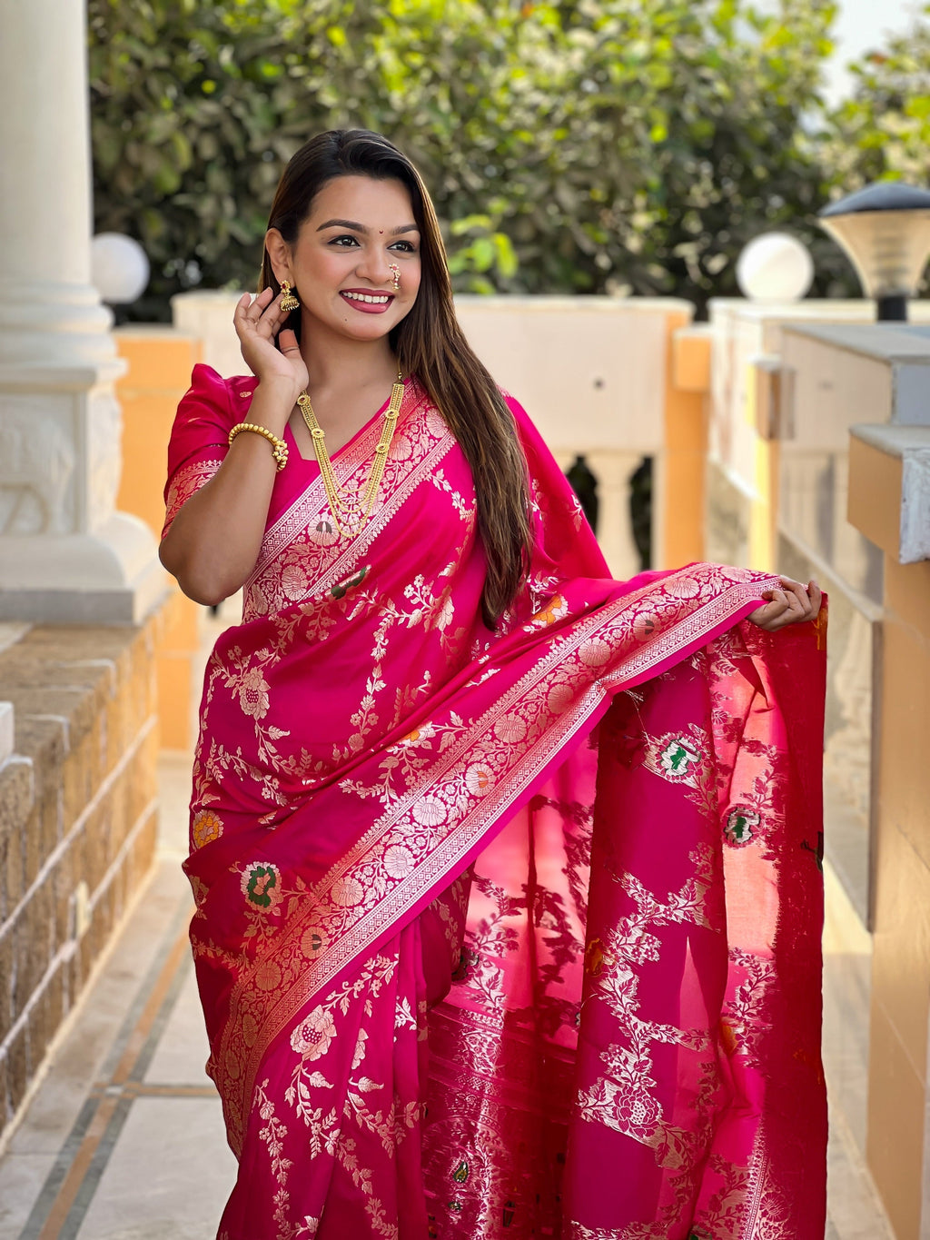 Vedant Vastram Soft Litchi Silk Banarasi Silk Jacquard Saree - Rani | Grocsy