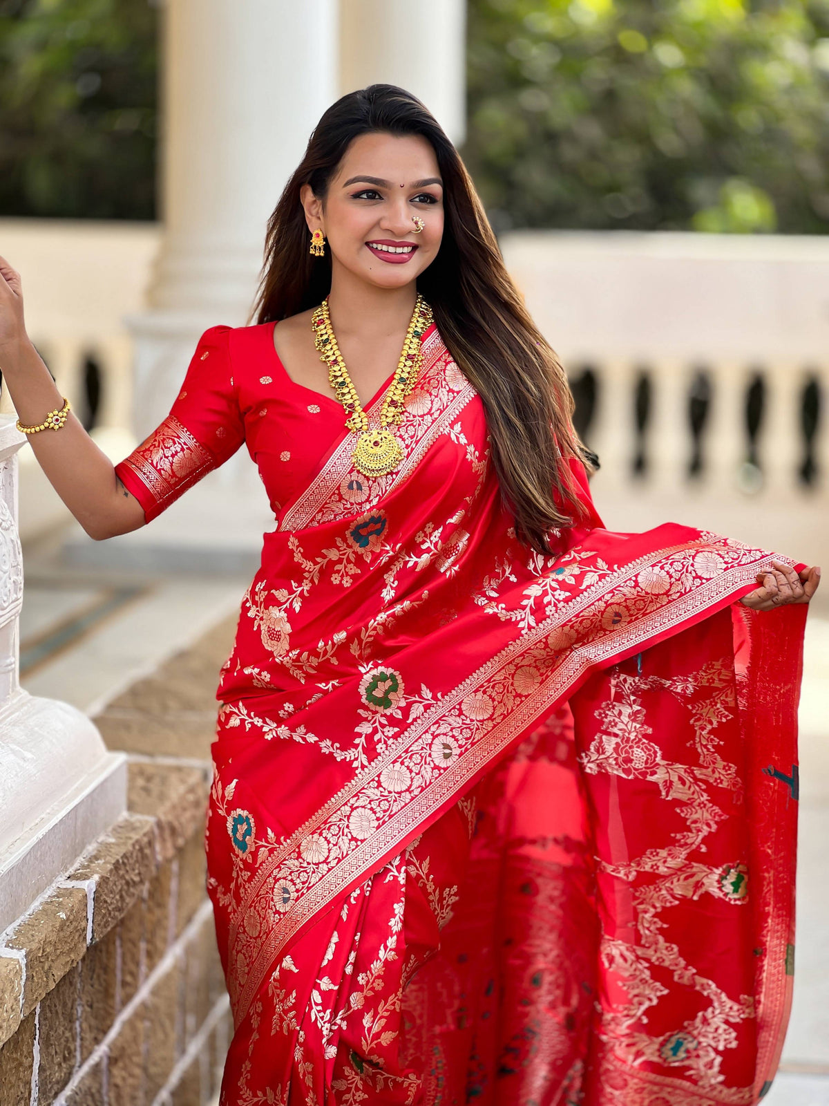 Vedant Vastram Soft Litchi Silk Banarasi Silk Jacquard Saree - Red | Grocsy