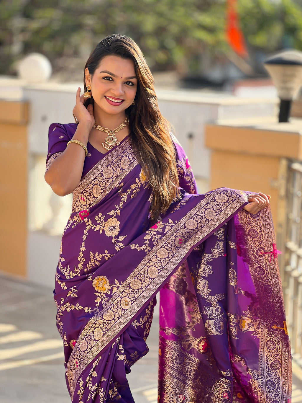 Vedant Vastram Soft Litchi Silk Banarasi Silk Jacquard Saree - Wine | Grocsy