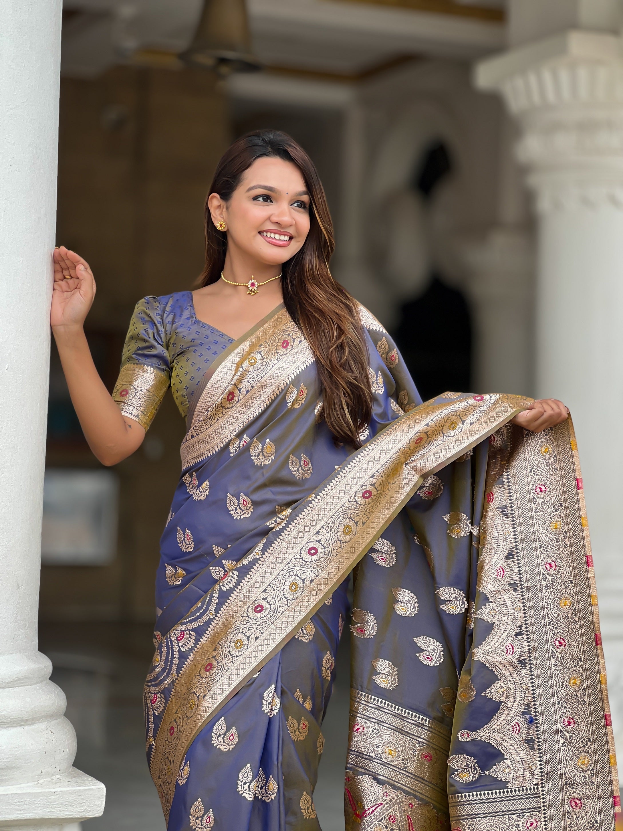 Vedant Vastram Soft Litchi Silk Banarasi Silk Jacquard Saree - Grey | Grocsy