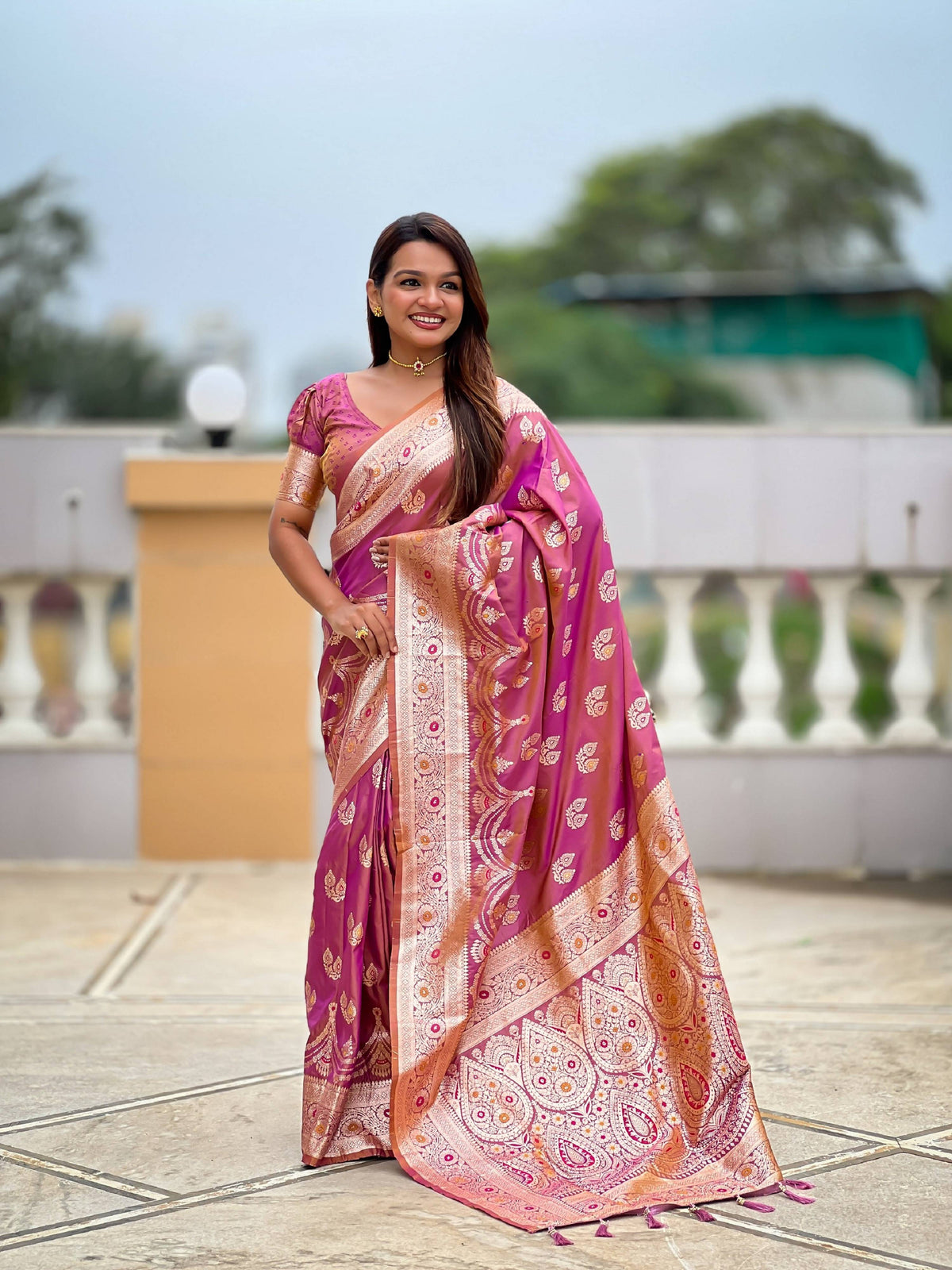 Vedant Vastram Soft Litchi Silk Banarasi Silk Jacquard Saree - Purple | Grocsy