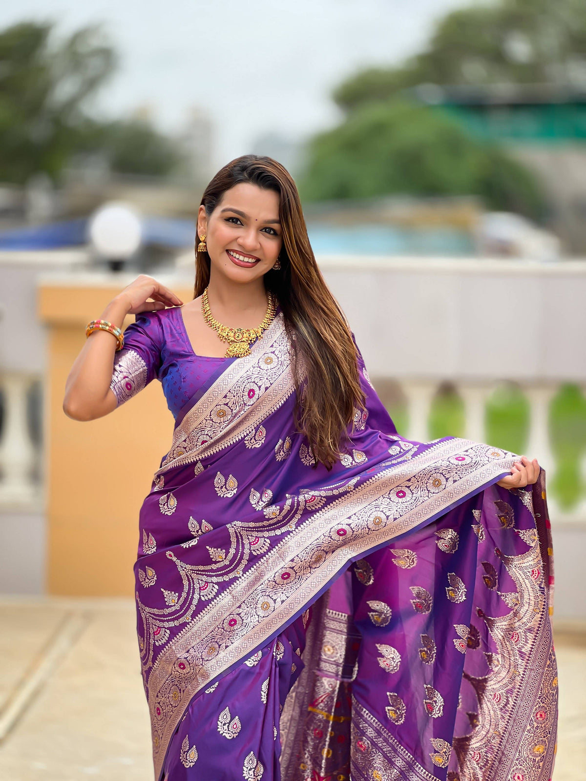 Vedant Vastram Soft Litchi Silk Banarasi Silk Jacquard Saree - Violet | Grocsy