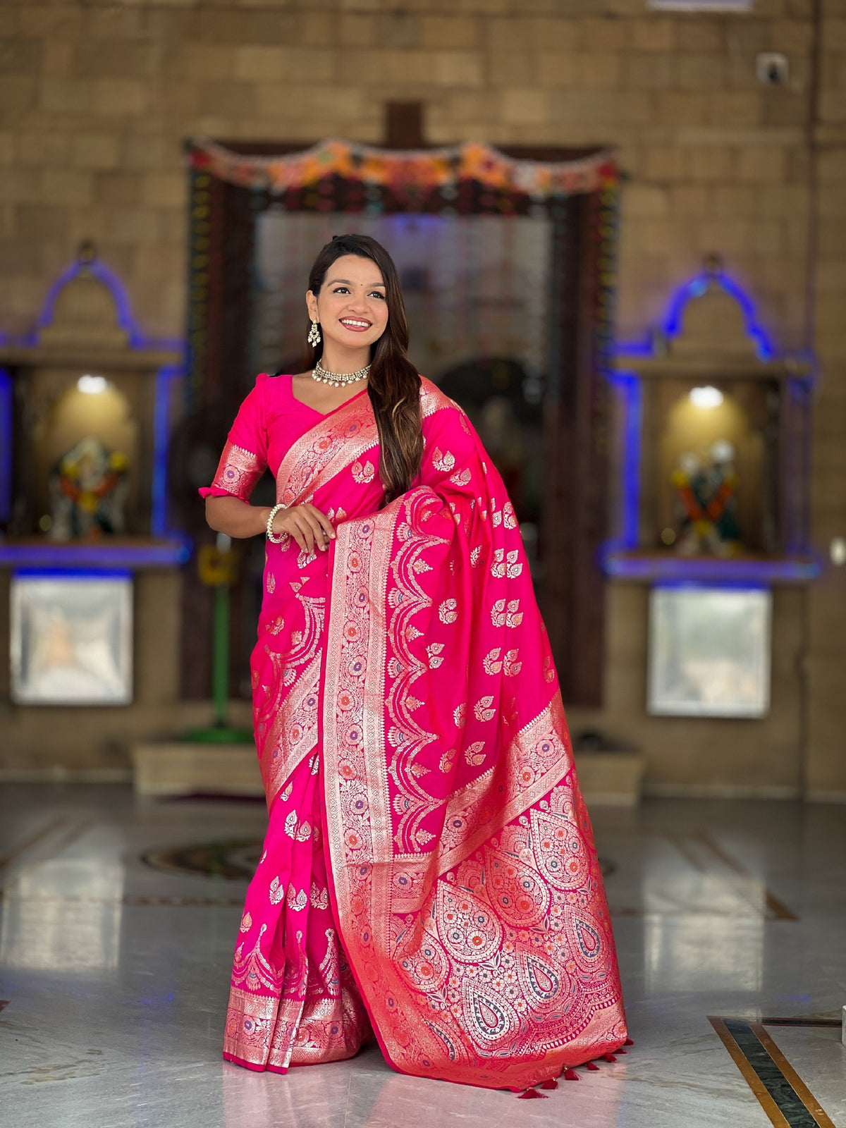 Vedant Vastram Soft Litchi Silk Banarasi Silk Jacquard Saree - Pink | Grocsy