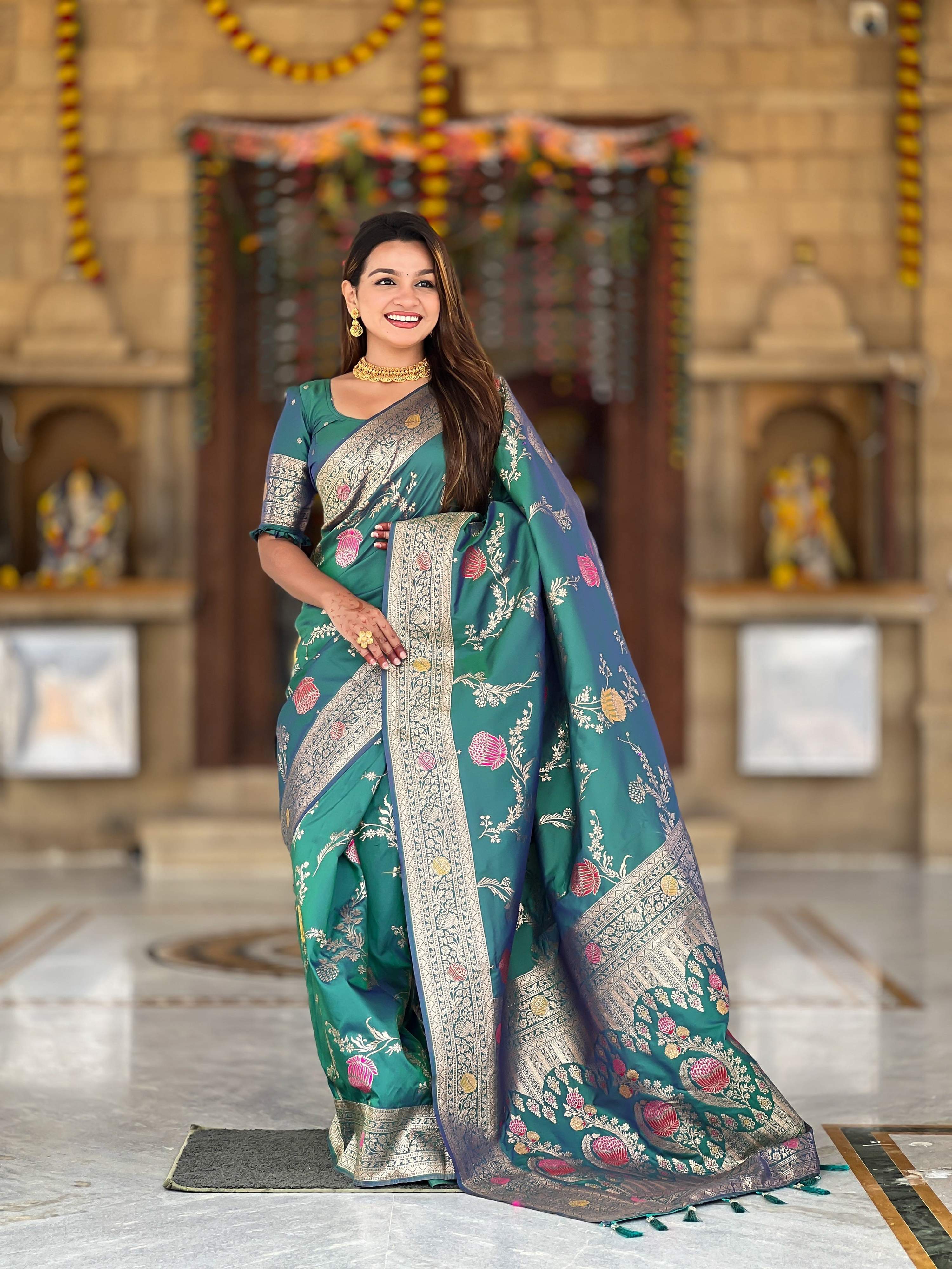 Vedant Vastram Soft Litchi Silk Banarasi Silk Jacquard Saree - Aqua | Grocsy