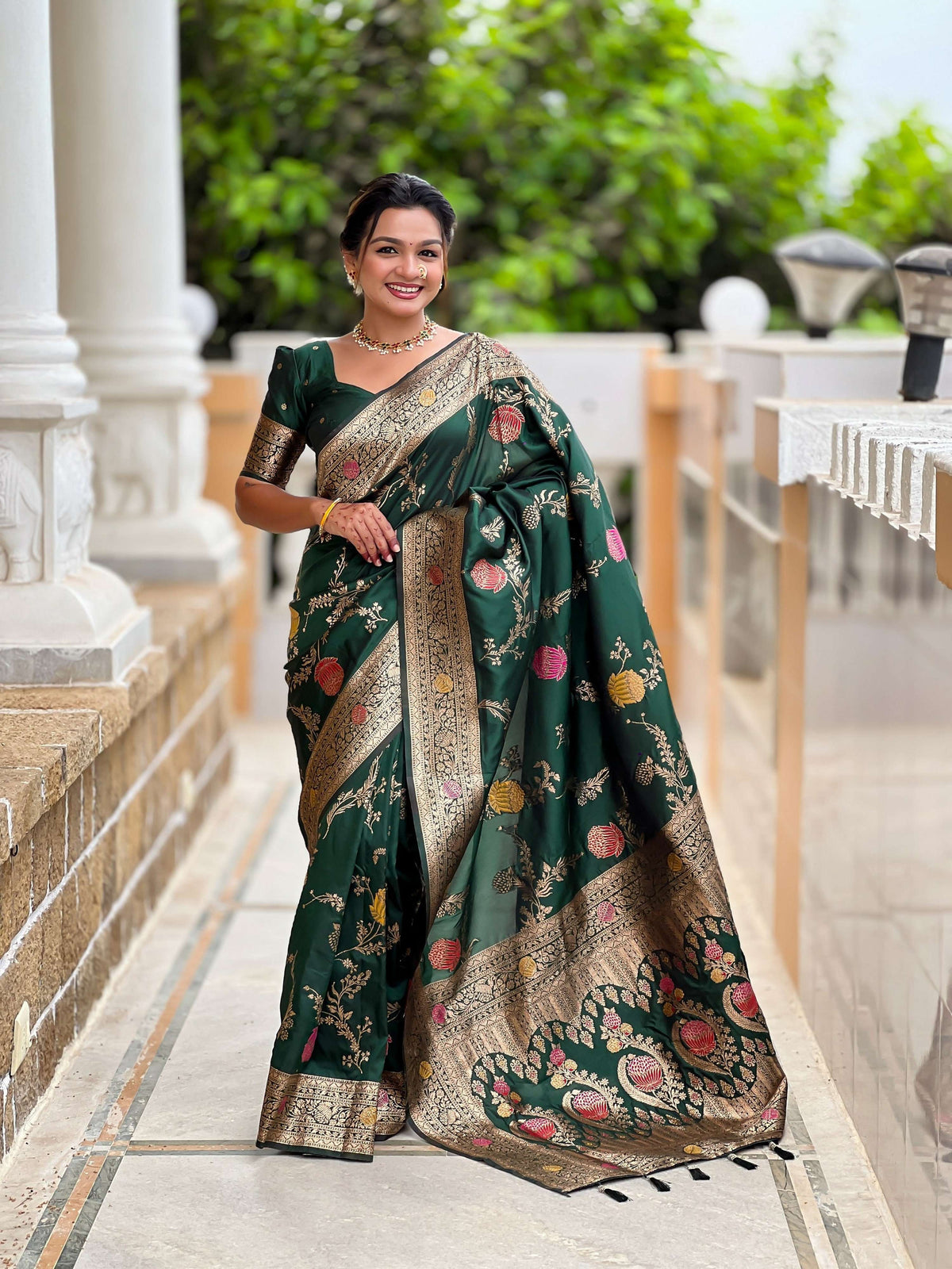 Vedant Vastram Soft Litchi Silk Banarasi Silk Jacquard Saree - Green | Grocsy