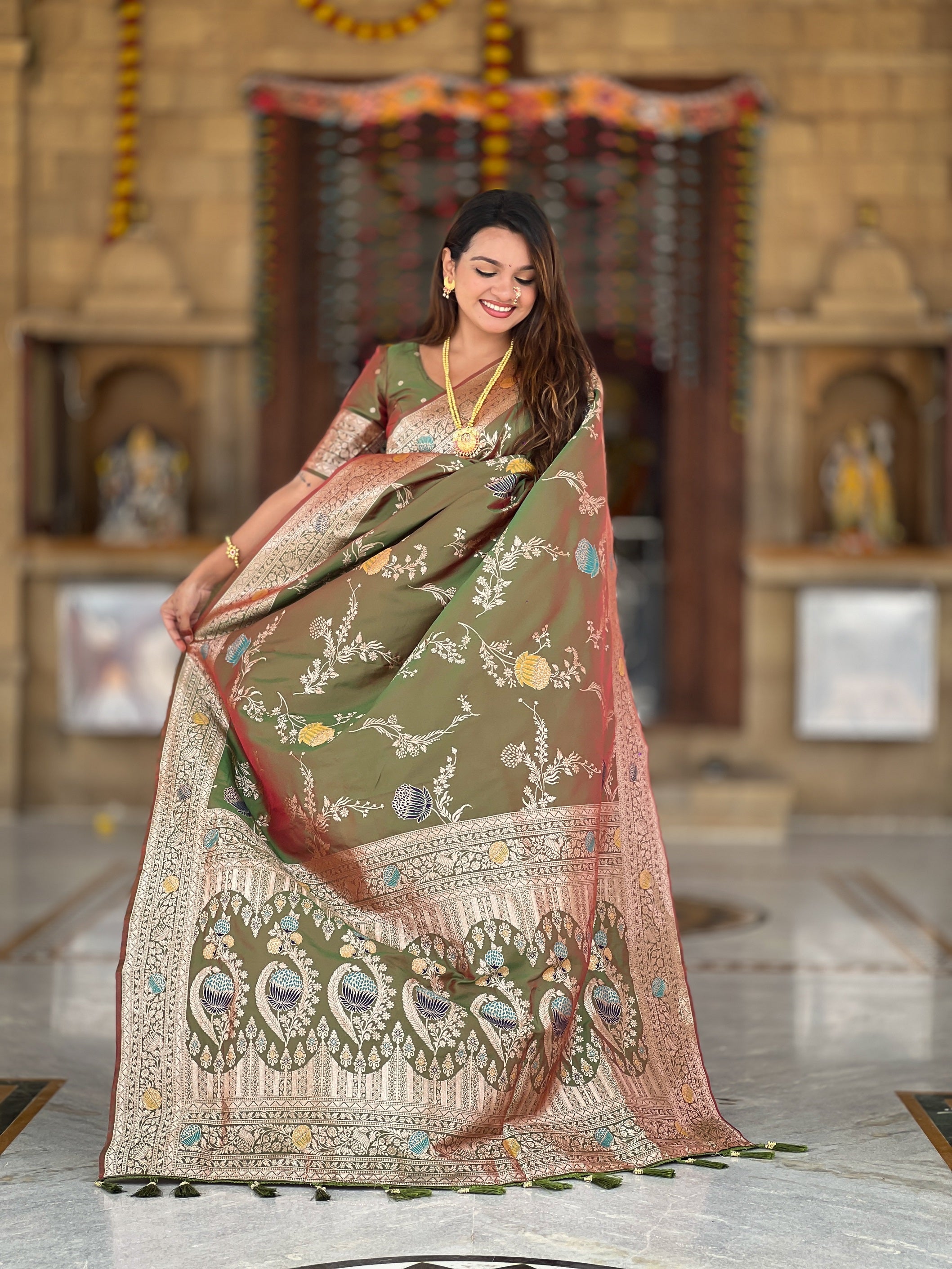 Vedant Vastram Soft Litchi Silk Banarasi Silk Jacquard Saree - Mahendi | Grocsy