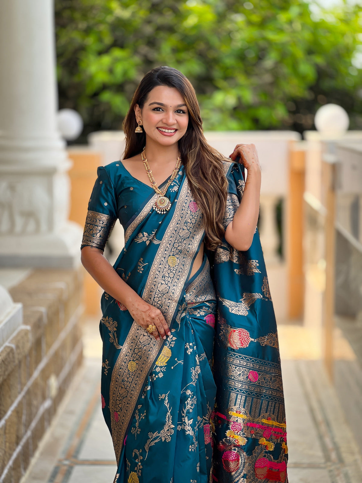 Vedant Vastram Soft Litchi Silk Banarasi Silk Jacquard Saree - Morpich | Grocsy