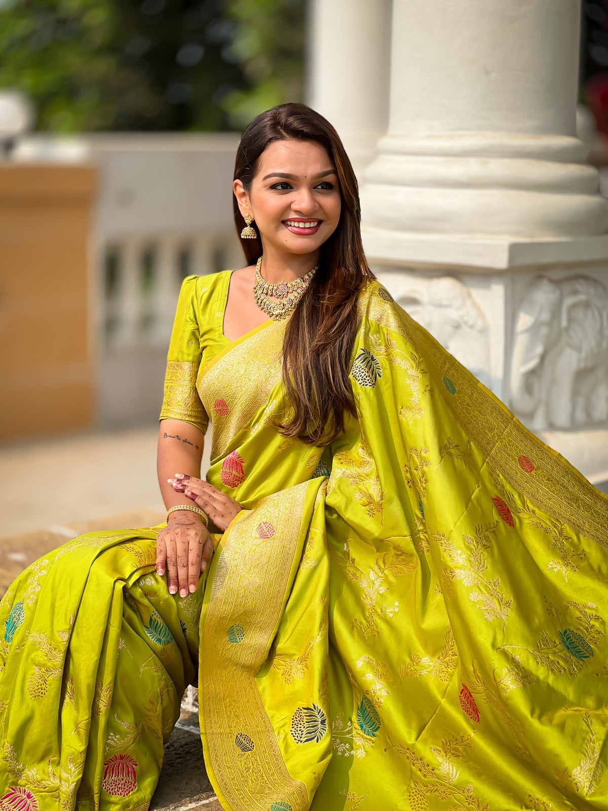 Vedant Vastram Soft Litchi Silk Banarasi Silk Jacquard Saree - Parrot | Grocsy