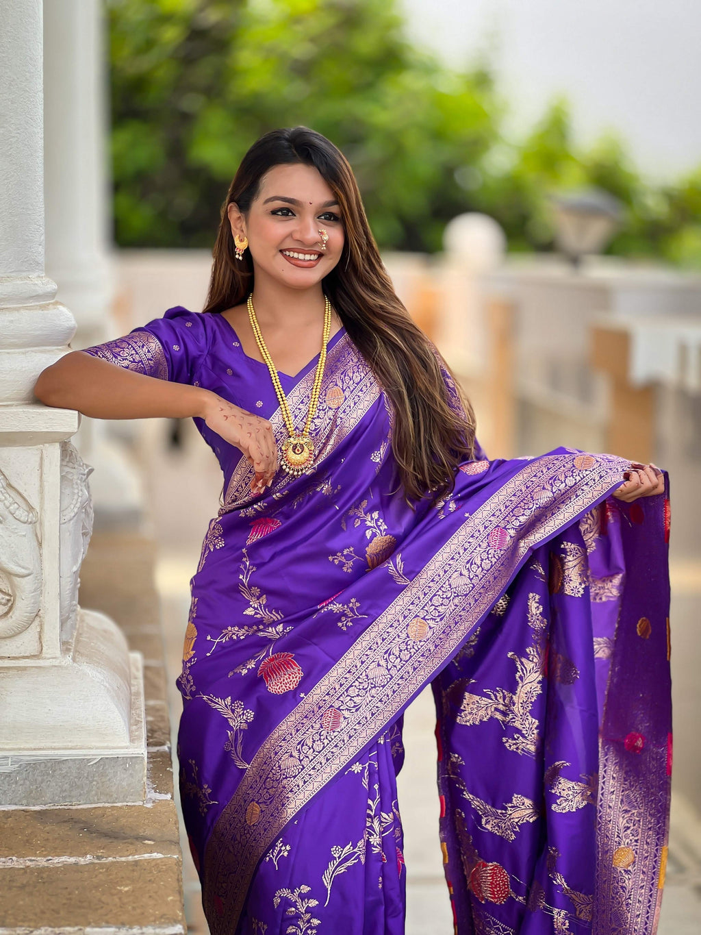 Vedant Vastram Soft Litchi Silk Banarasi Silk Jacquard Saree - Violet | Grocsy