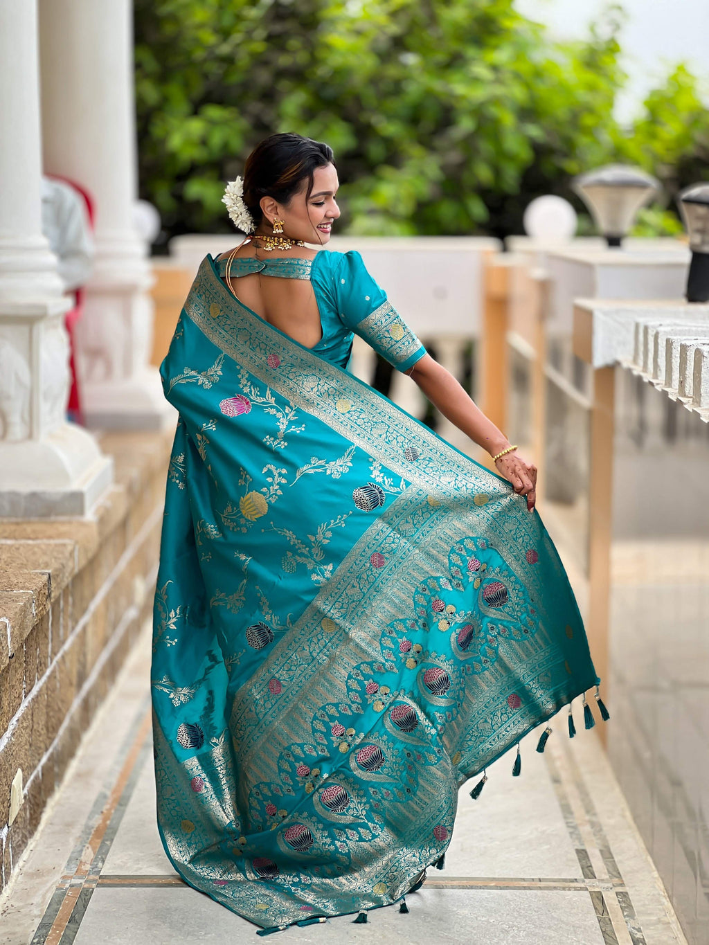 Vedant Vastram Soft Litchi Silk Banarasi Silk Jacquard Saree - Rama | Grocsy