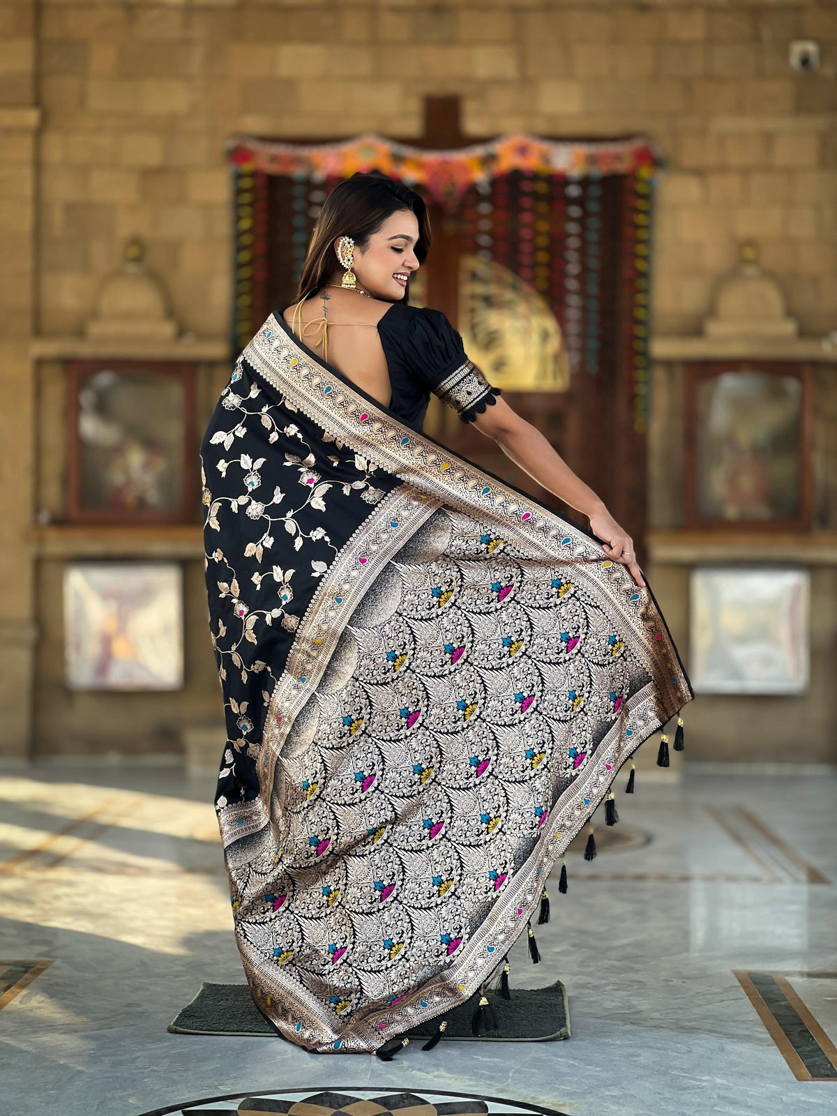 Vedant Vastram Soft Litchi Silk Banarasi Silk Jacquard Saree - Black | Grocsy
